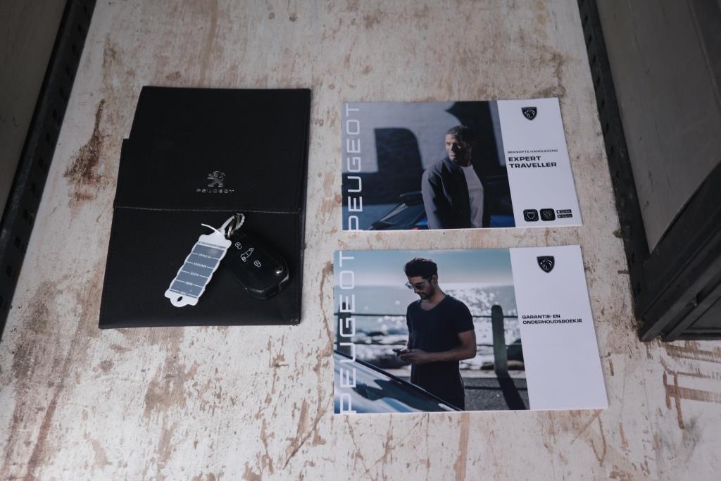 Peugeot e-Expert 75 kWh 136pk Standard Premium | 3 Zits | Navi | App-Connect | Airco | Cruise | PDC | Trekhaak afbeelding 19