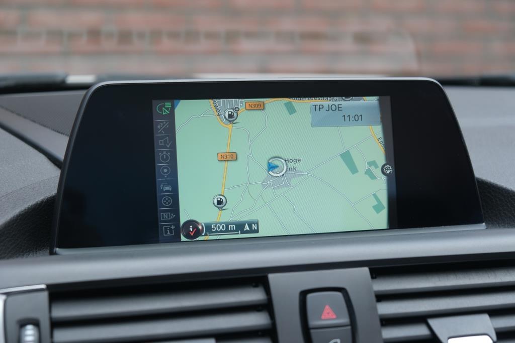 BMW 2 Serie 220i 184pk Cabrio Business | Navi | Climate | Cruise | Stoelverwarming | Leder | PDC afbeelding 12