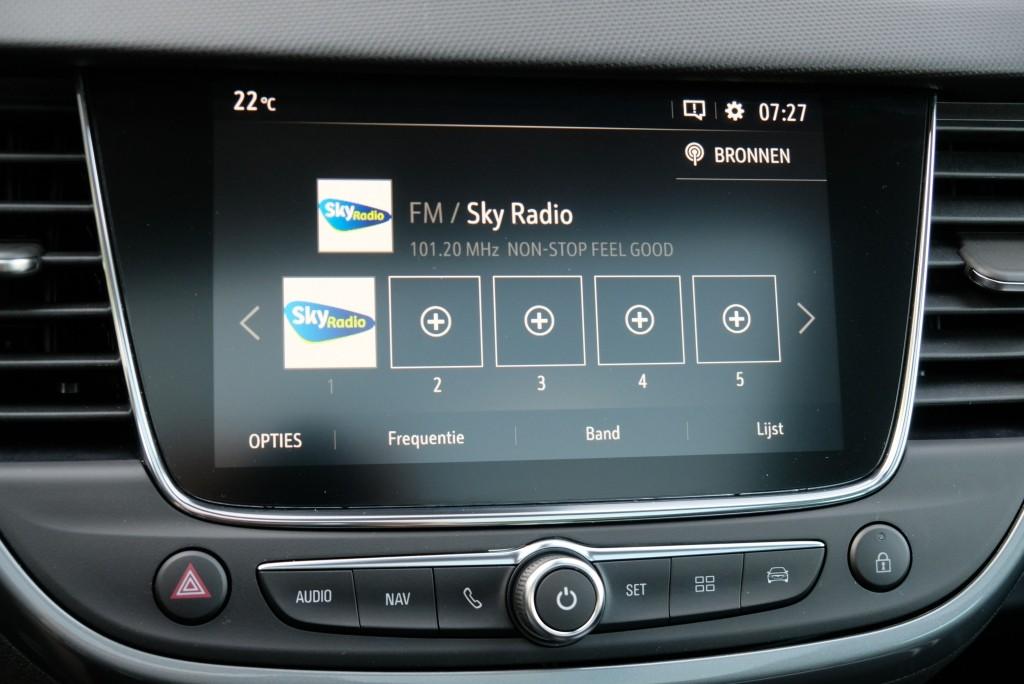 Opel Crossland 1.2 Turbo 110pk Elegance | Navi | Climate | Camera | Panoramadak | Blind Spot | PDC afbeelding 16