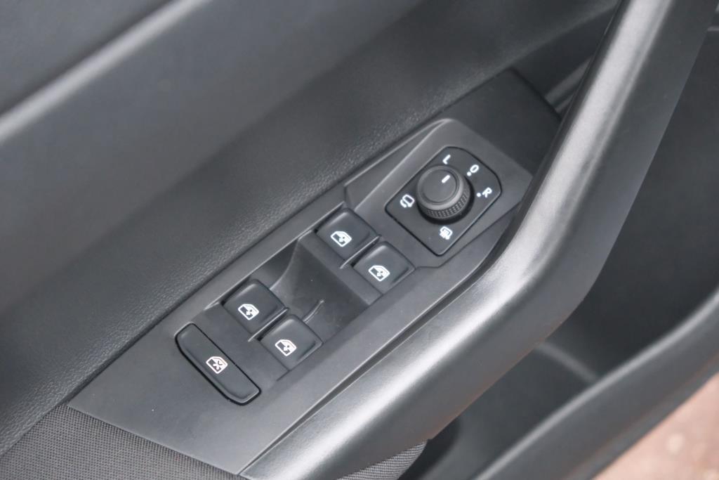 Volkswagen Polo 1.0 TSi 95pk Life Business | App Connect | Climate | Adaptive Cruise | Blind Spot | Stoelverwarming | PDC afbeelding 23