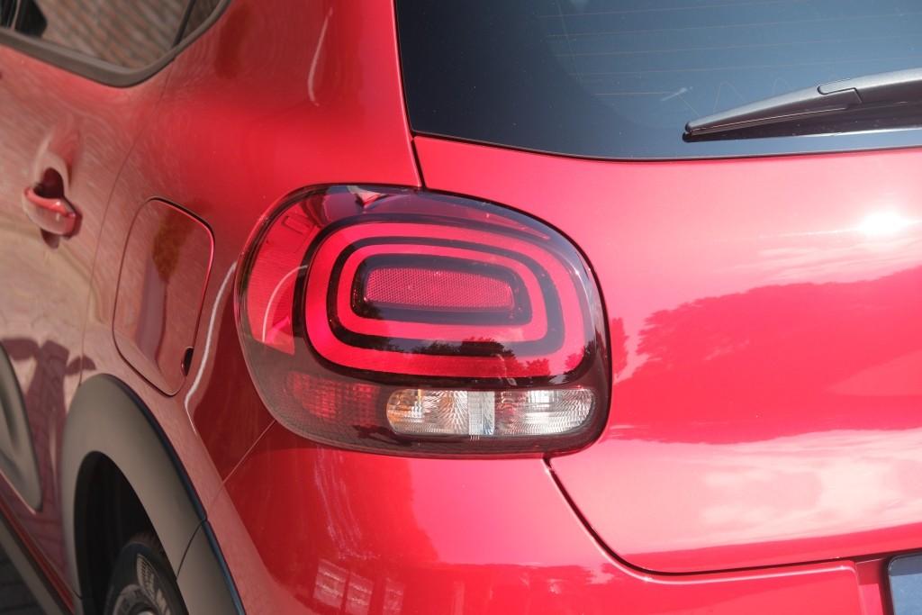 Citroën C3 1.2 PureTech 110pk Max | App Connect | Climate | Cruise | Full LED | DAB | PDC afbeelding 25