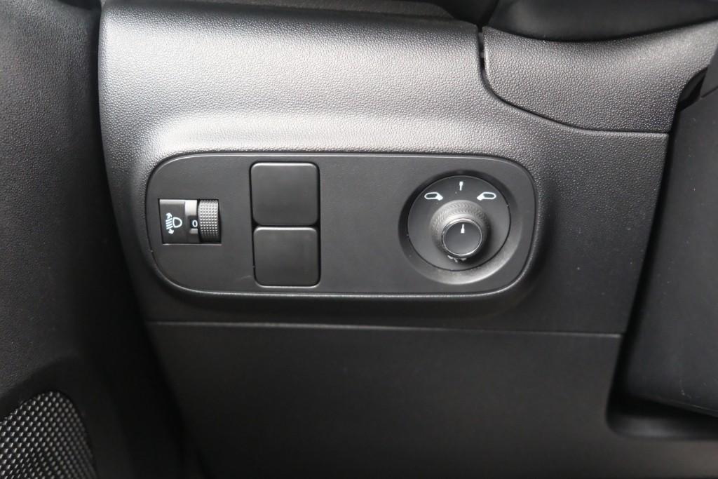 Citroën C3 1.2 PureTech 110pk Max | App Connect | Climate | Cruise | Full LED | DAB | PDC afbeelding 19
