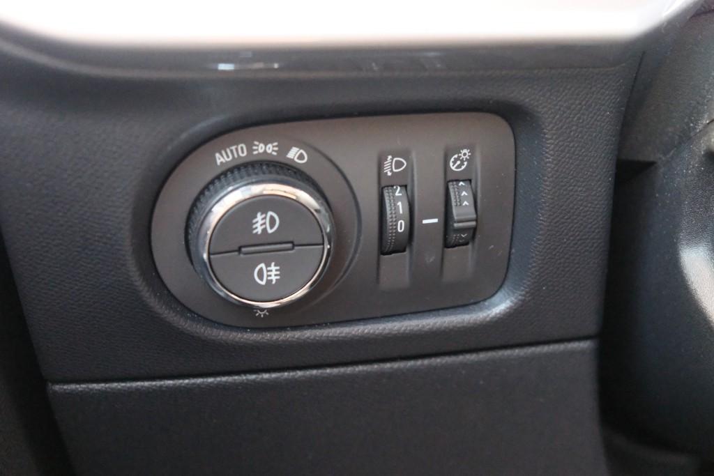 Opel Mokka 1.2 Turbo 130pk EAT8 Elegance | Navi | Climate | Adaptive Cruise | Camera | Keyless | Winter Pakket afbeelding 11