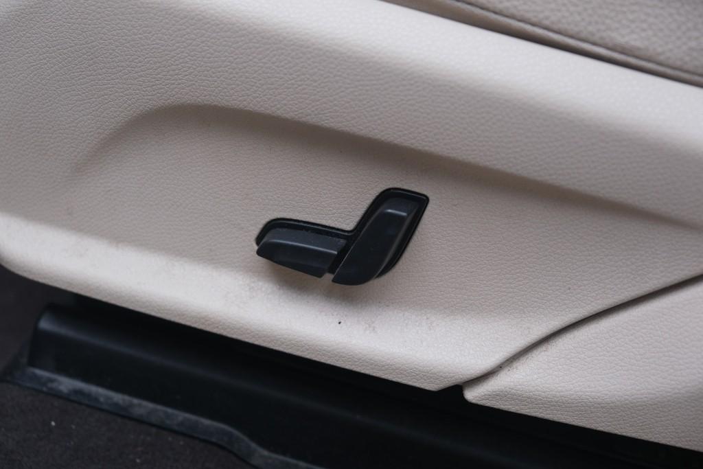 Mercedes-Benz GLC 250 211pk Aut. 4MATIC Prestige | Navi | Climate | Camera | Elektrische Achterklep | 20" velgen afbeelding 19