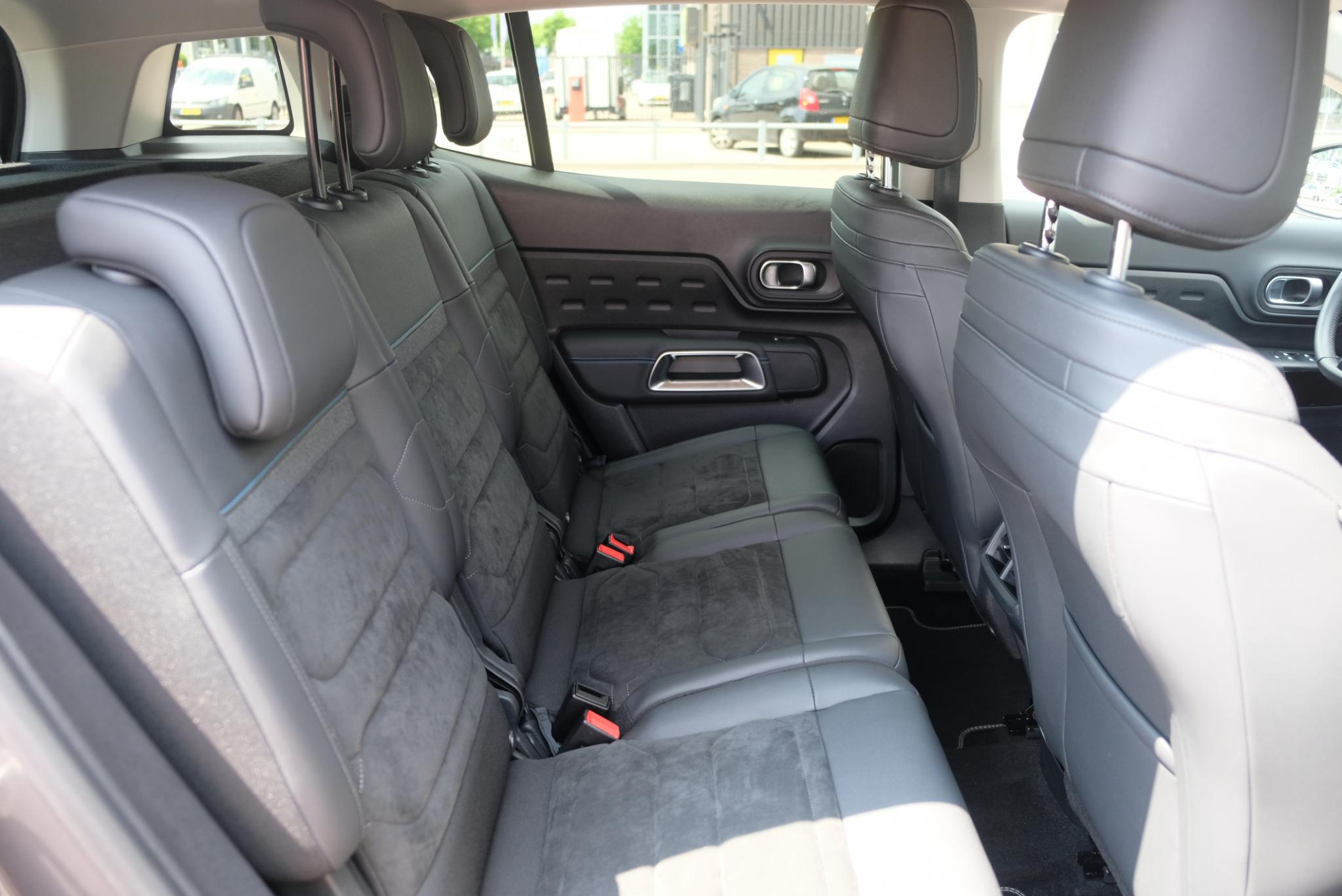Citroën C5 Aircross 1.2 PureTech 130pk EAT8 Shine | Navi | Climate | Adaptive Cruise | Full LED | Elektrische Achterklep | Stoelverwarming afbeelding 9
