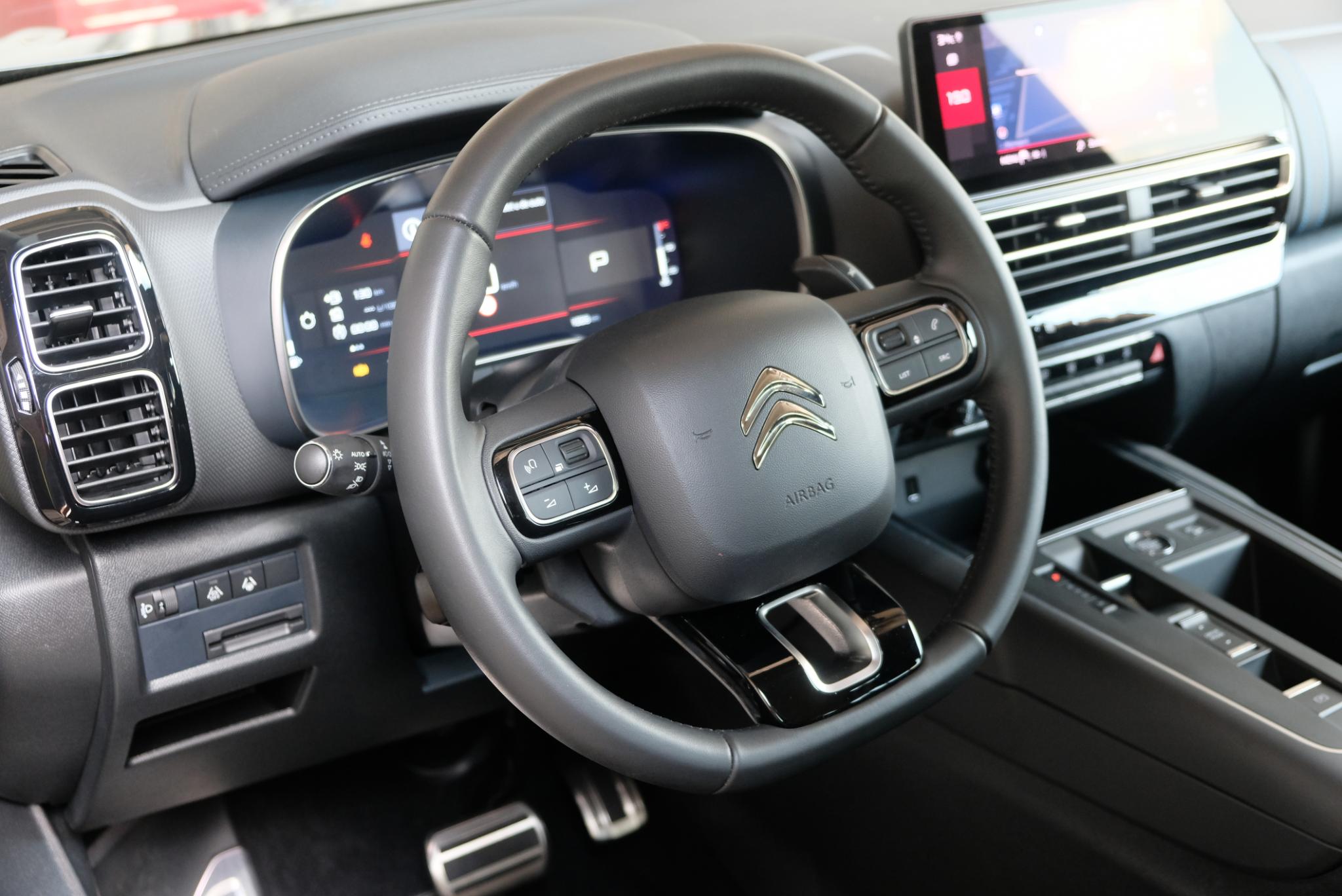 Citroën C5 Aircross 1.2 PureTech 130pk EAT8 Shine | Navi | Climate | Adaptive Cruise | Full LED | Elektrische Achterklep | Stoelverwarming afbeelding 21