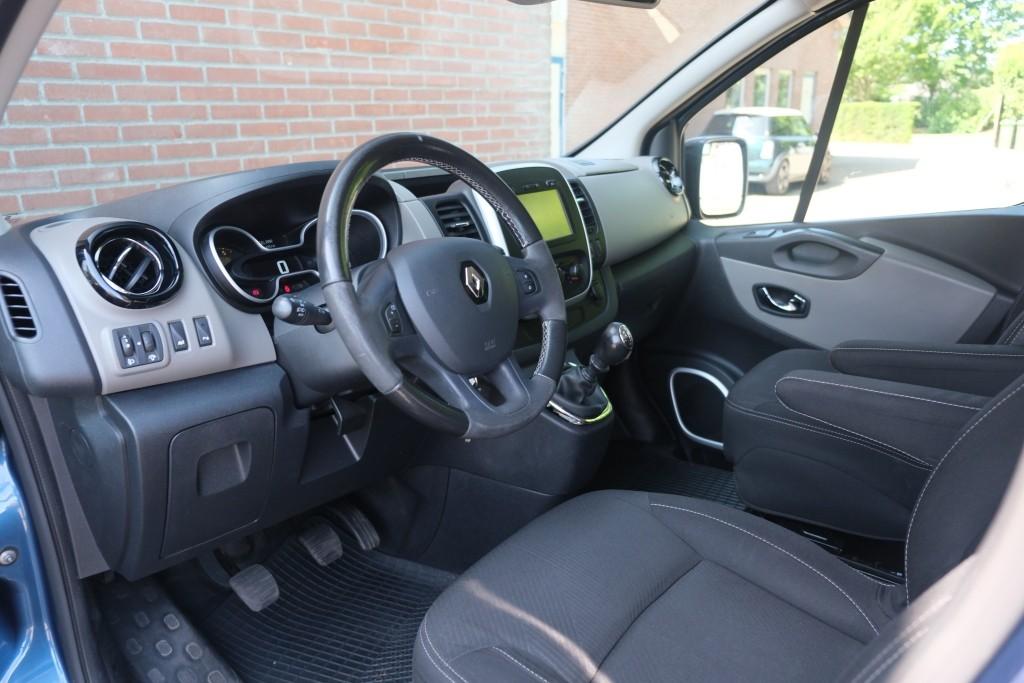Renault Trafic 1.6 dCi 120pk T29 L2H1 Dubbel Cabine Comfort | Rolstoellift | Marge Bus | Airco | Cruise | PDC | Trekhaak afbeelding 5