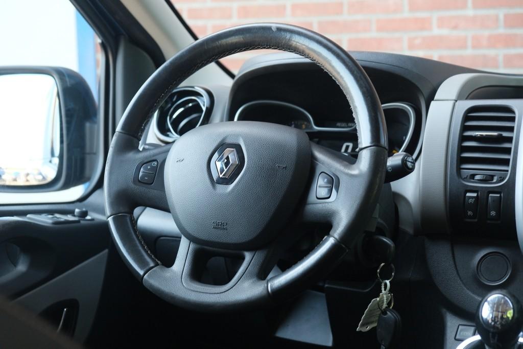 Renault Trafic 1.6 dCi 120pk T29 L2H1 Dubbel Cabine Comfort | Rolstoellift | Marge Bus | Airco | Cruise | PDC | Trekhaak afbeelding 7