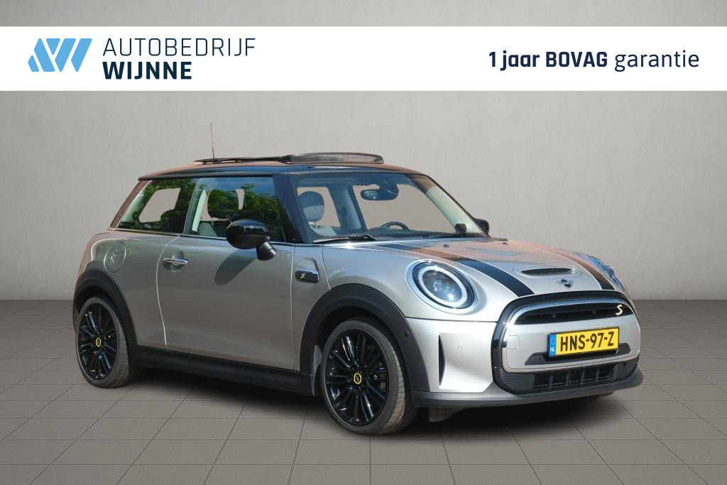 MINI Electric Cooper S 184pk 32 kWh Camden Edition | Navi | Climate | Panoramadak | Harman/kardon | Camera | Keyless | PDC afbeelding 1