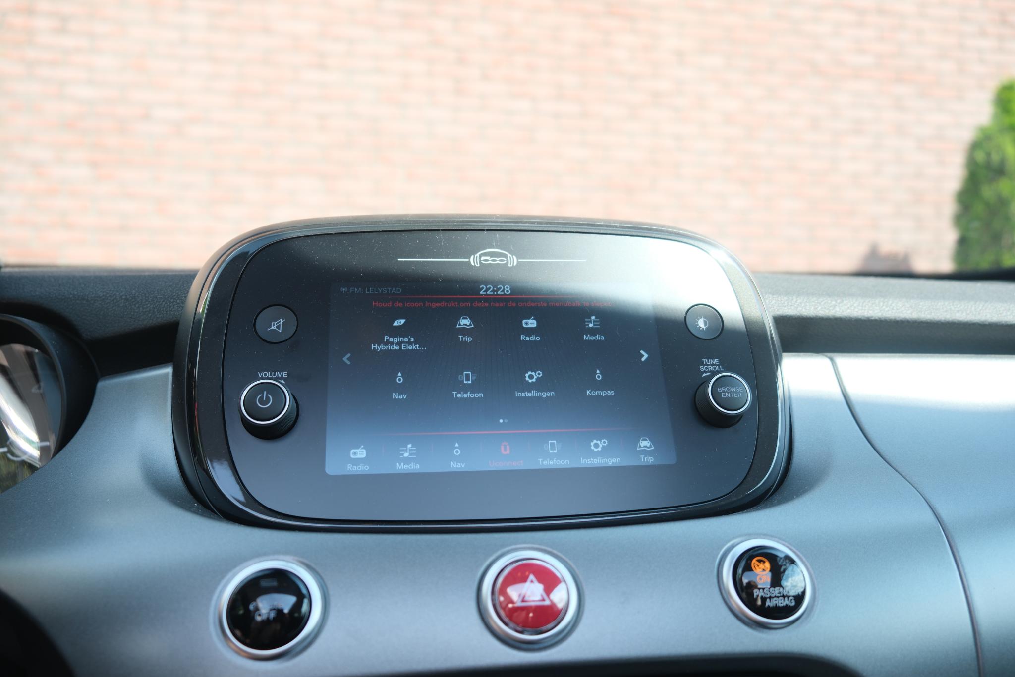 Fiat 500X 1.5 Hybrid 130pk DCT7 Sport Cabrio | Navi | App Connect | Climate | Camera | Blind Spot | PDC | Elektrisch Vouwdak afbeelding 12
