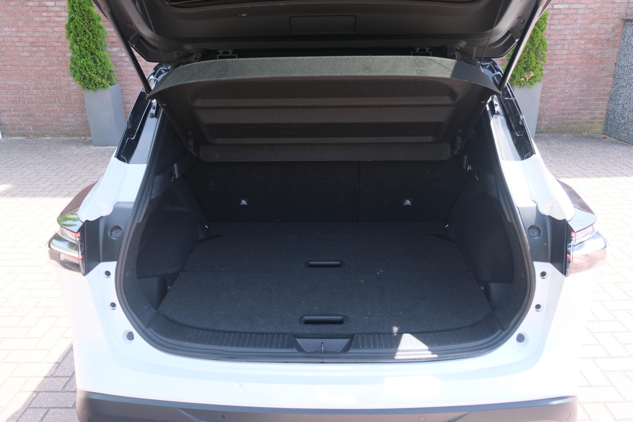 Nissan QASHQAI 1.3 MHEV 158pk Xtronic Tekna | Navi | Adaptive Cruise | Matrix LED | 360° Camera | Leder | Head-up Display | Keyless | Cold Pack afbeelding 28