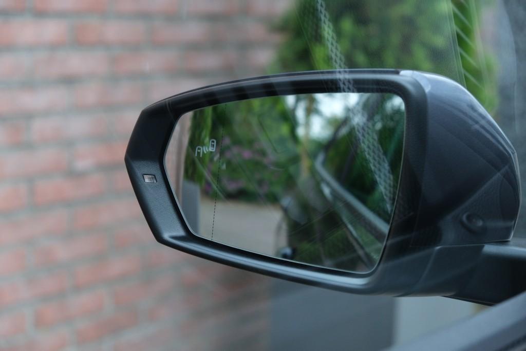 Volkswagen Polo 1.0 TSi 95pk Life Business | App Connect | Climate | Adaptive Cruise | Blind Spot | Stoelverwarming | PDC afbeelding 26