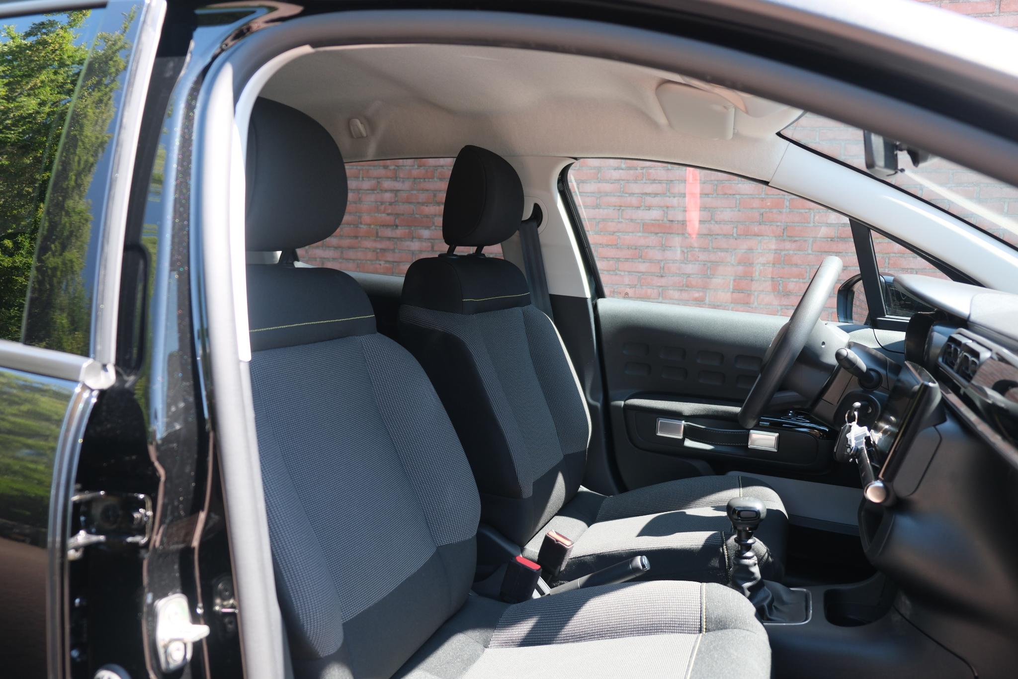 Citroën C3 1.2 PureTech 110pk Max | App Connect | Climate | Cruise | Full LED | DAB | PDC afbeelding 4