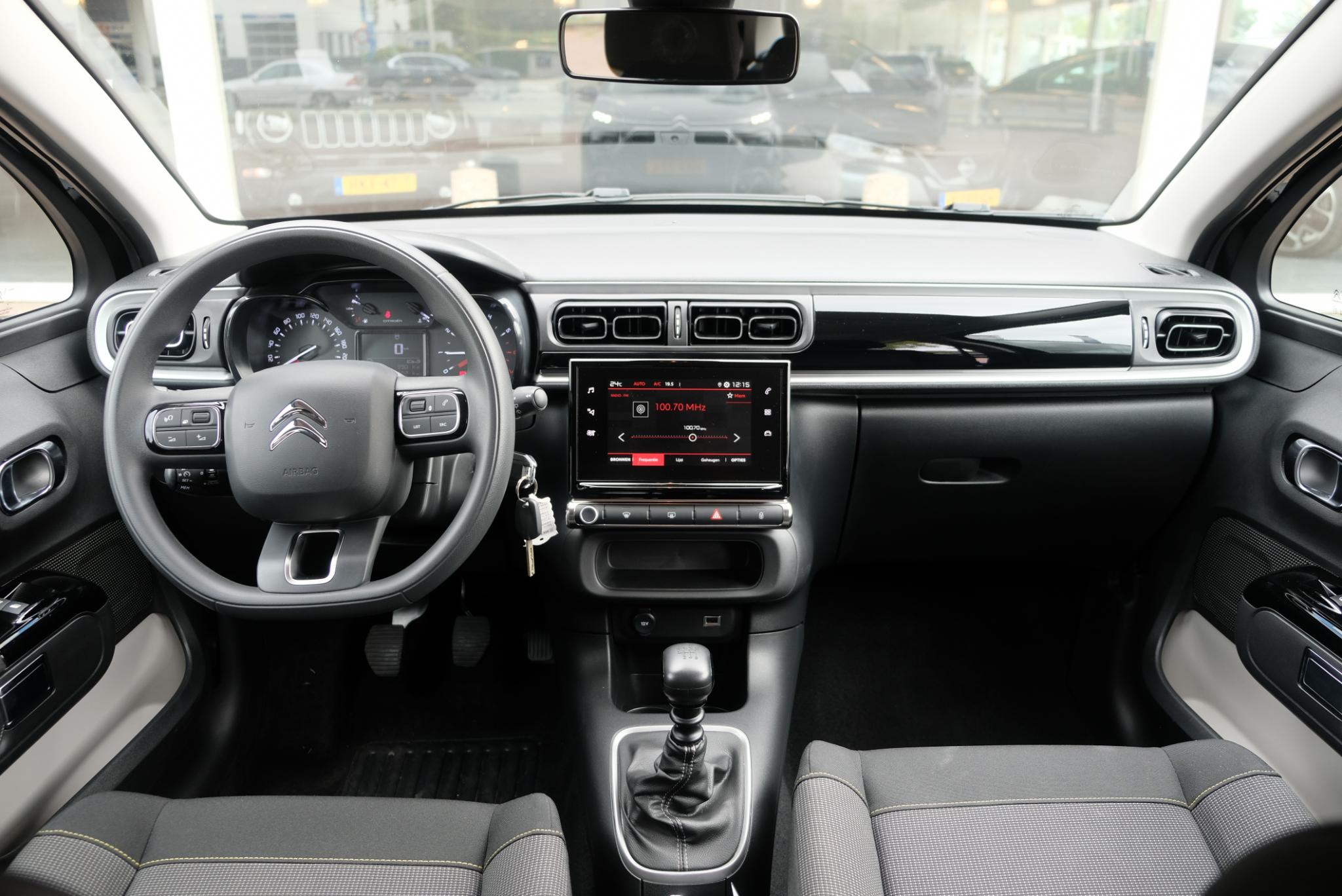 Citroën C3 1.2 PureTech 110pk Max | App Connect | Climate | Cruise | Full LED | DAB | PDC afbeelding 2