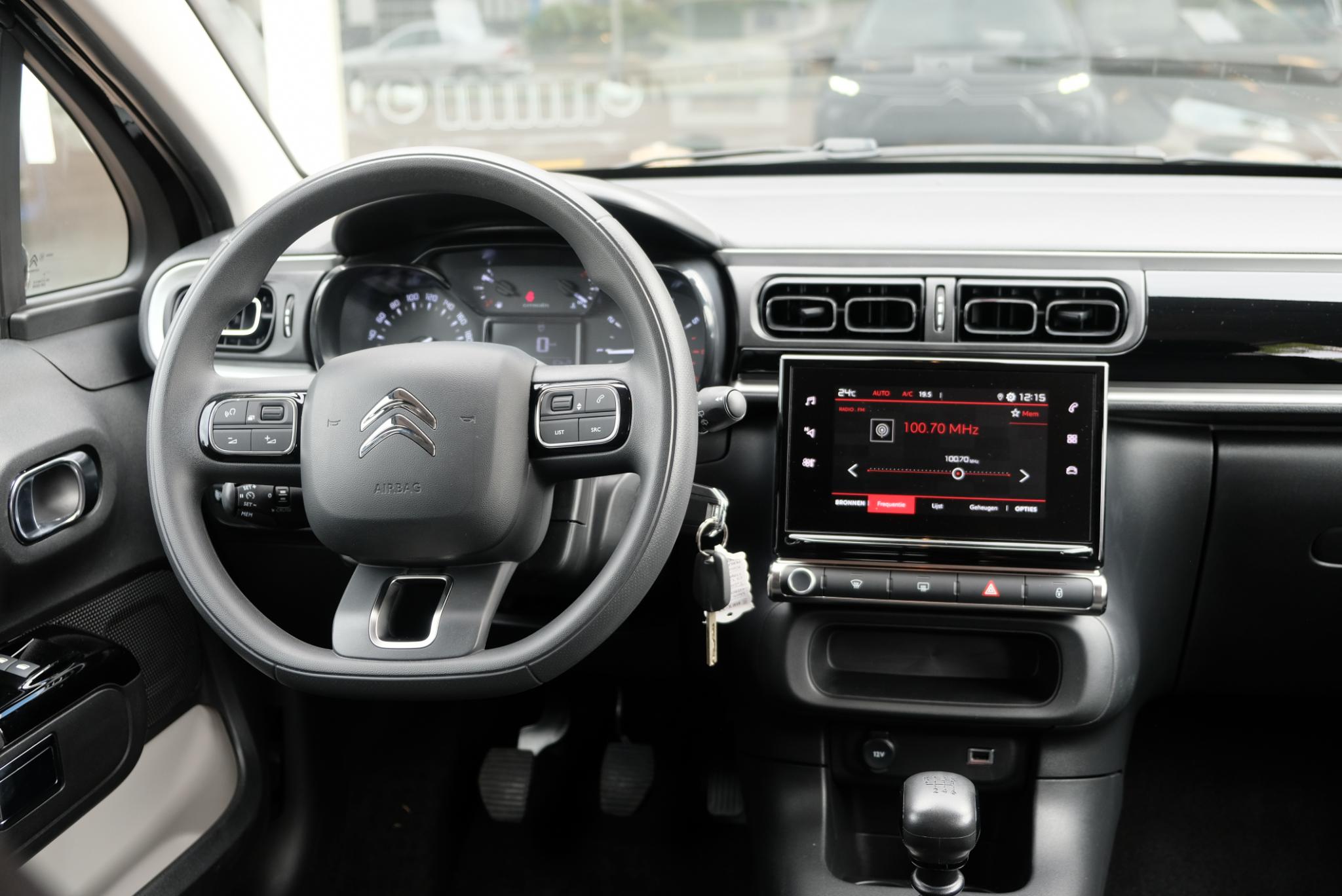 Citroën C3 1.2 PureTech 110pk Max | App Connect | Climate | Cruise | Full LED | DAB | PDC afbeelding 7