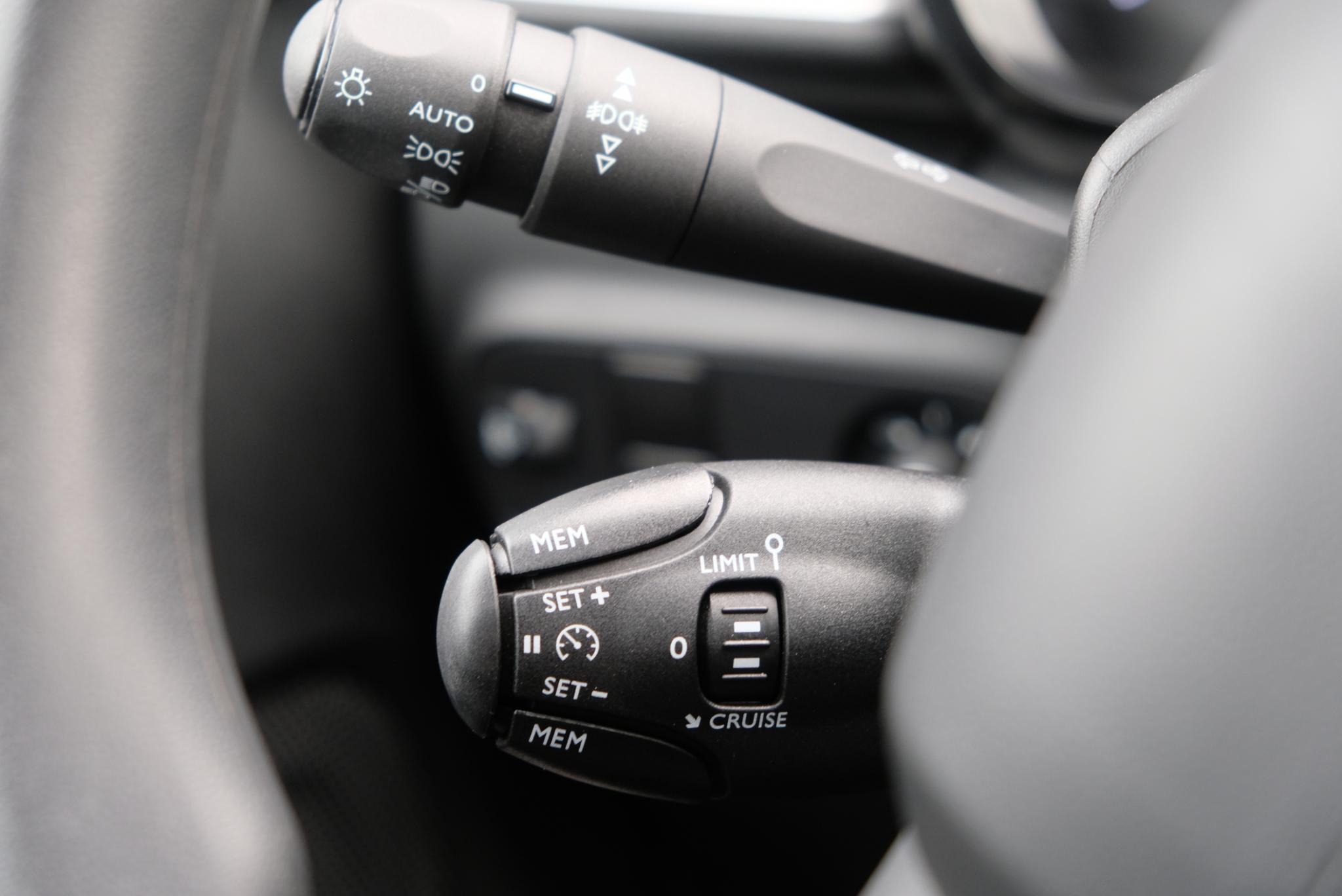 Citroën C3 1.2 PureTech 110pk Max | App Connect | Climate | Cruise | Full LED | DAB | PDC afbeelding 15