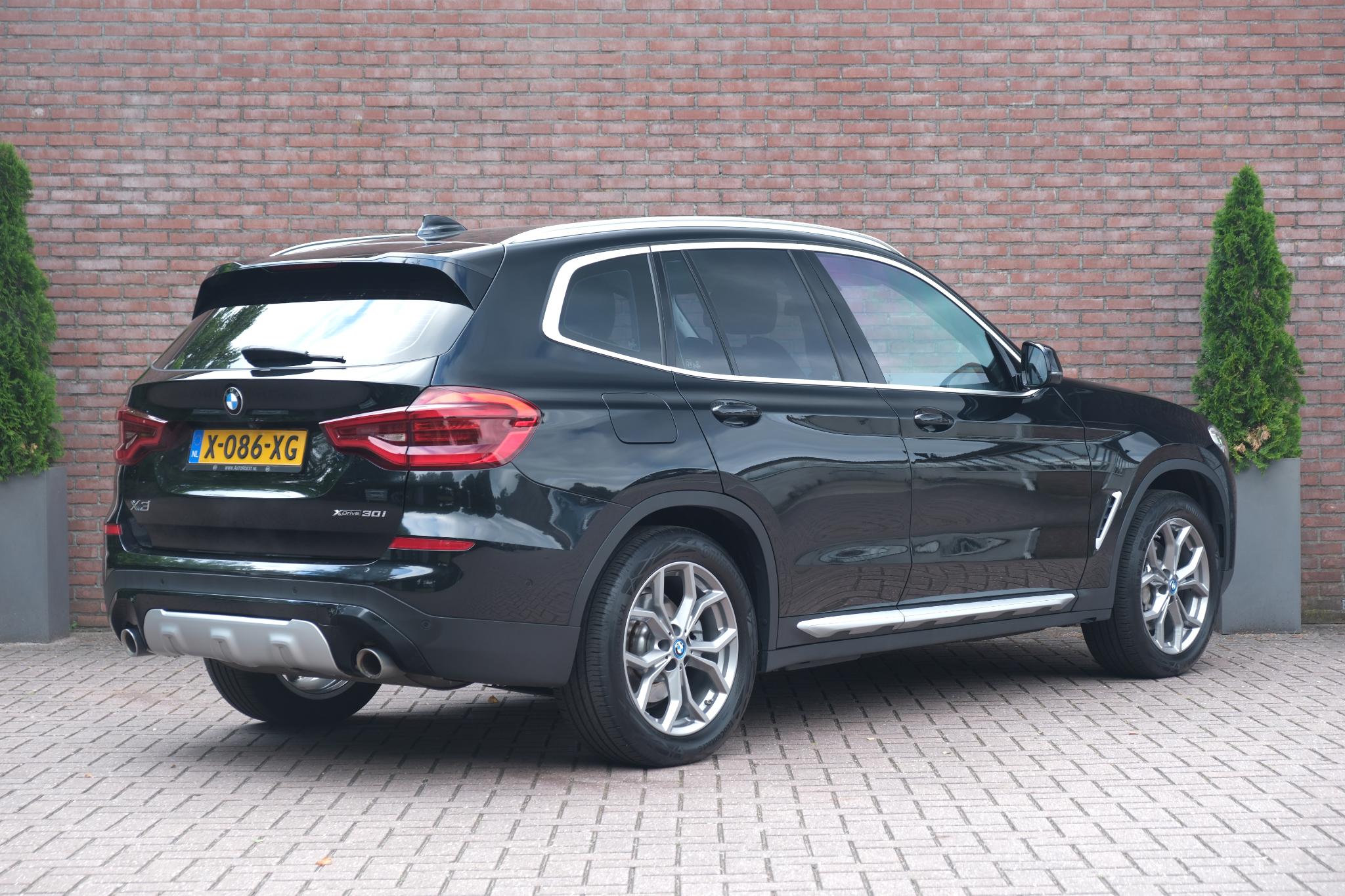 BMW X3 xDrive30i 225pk Aut. Executive | Navi | Climate | Adaptive Cruise | Elektrische Achterklep | Keyless | Stoelverwarming | Trekhaak afbeelding 3