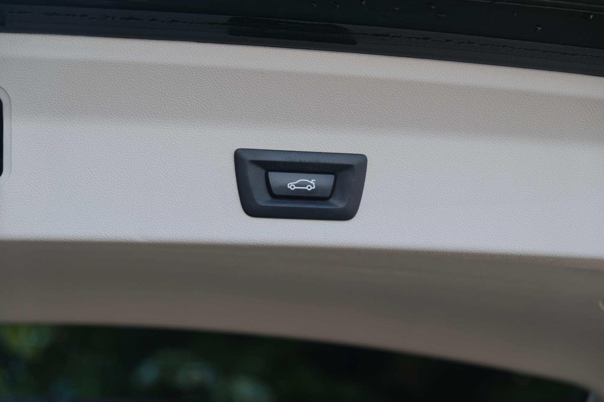 BMW X3 xDrive30i 225pk Aut. Executive | Navi | Climate | Adaptive Cruise | Elektrische Achterklep | Keyless | Stoelverwarming | Trekhaak afbeelding 29