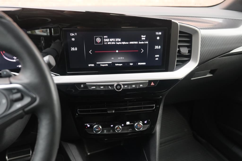Opel Mokka 1.2 Turbo 130pk EAT8 Ultimate | App Connect | Adaptive Cruise | Keyless | Camera | Blind Spot | Winter Pakket afbeelding 10