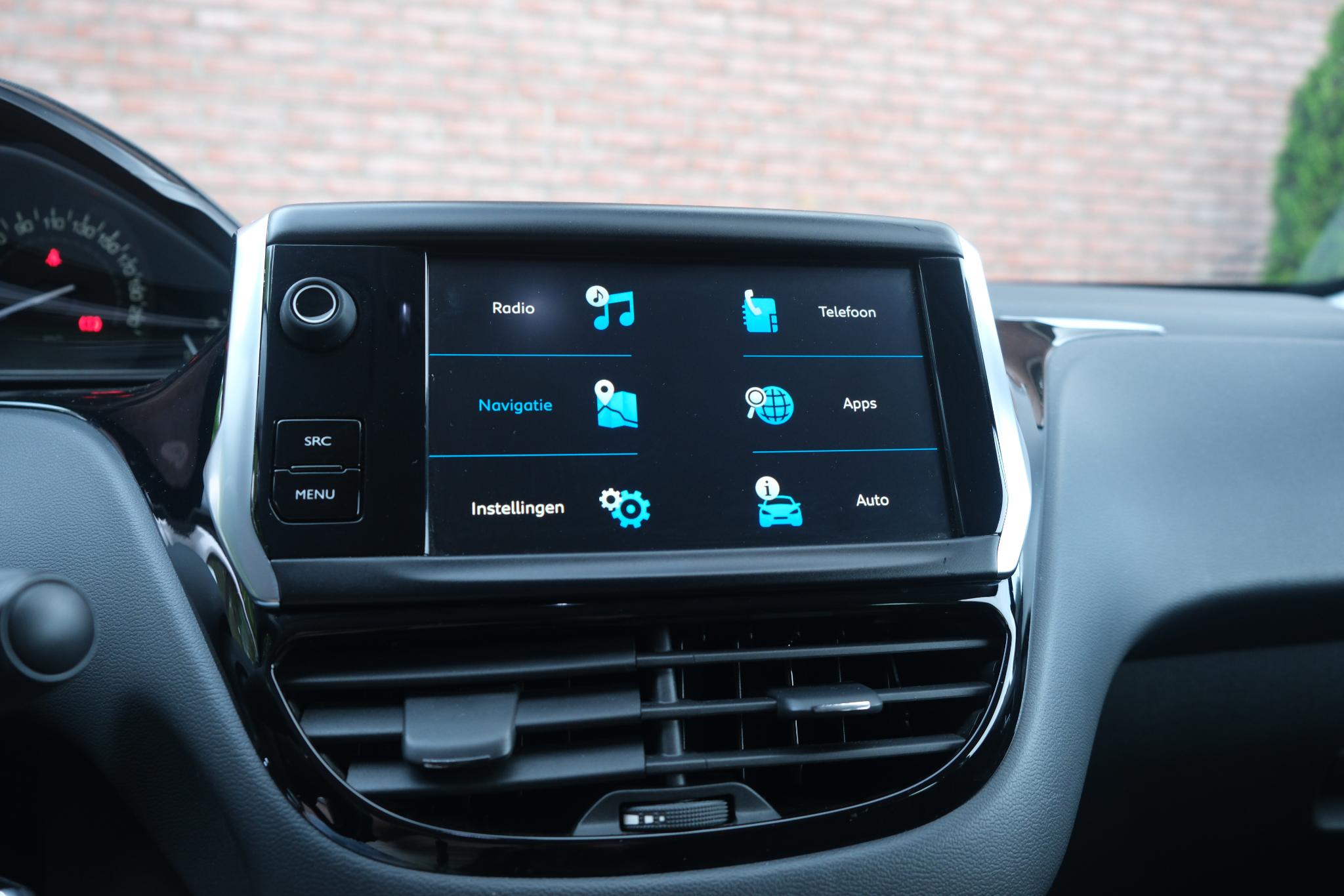 Peugeot 208 1.2 PureTech 82pk Blue Lion | Navi | App Connect | Airco | Cruise | PDC afbeelding 16