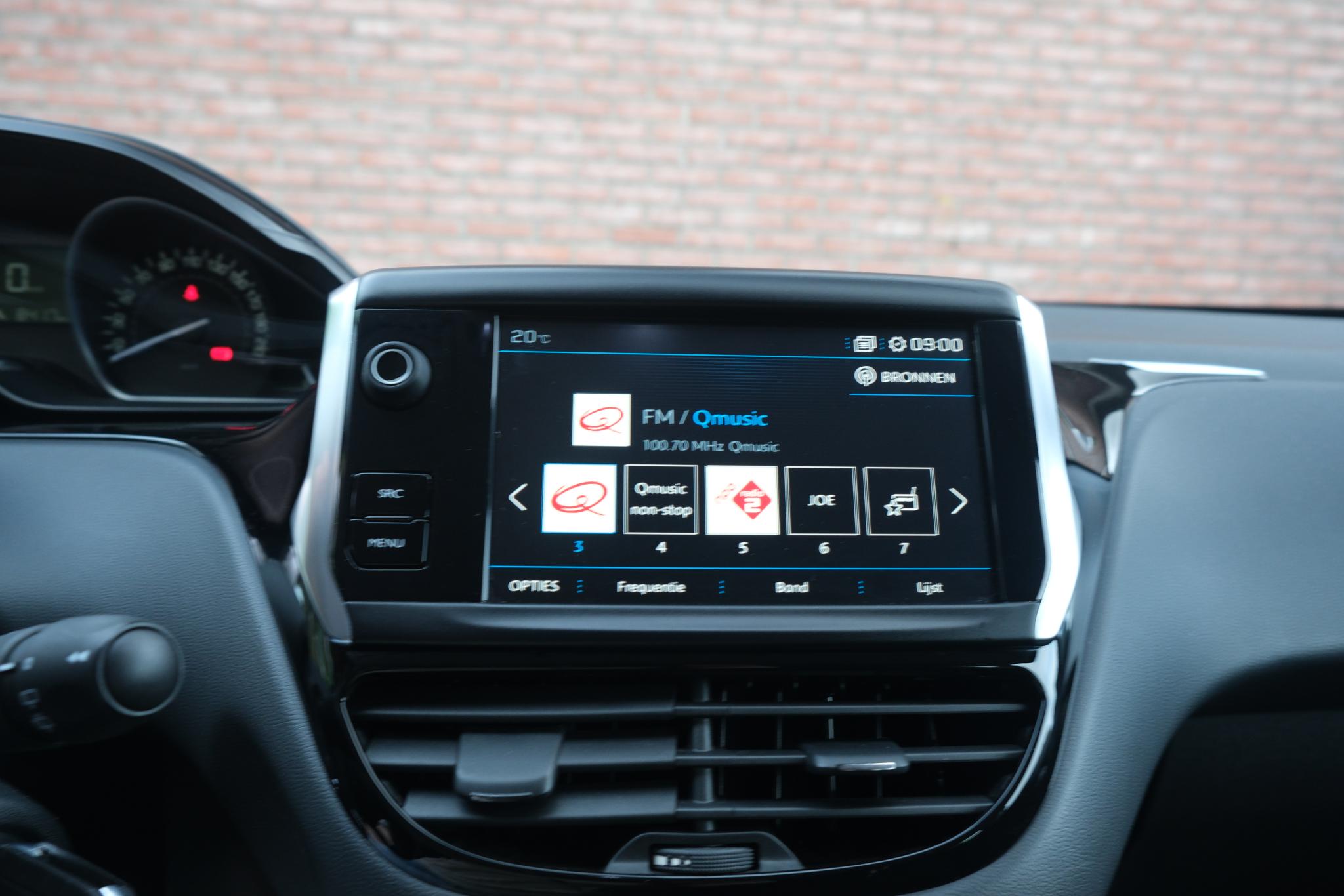 Peugeot 208 1.2 PureTech 82pk Blue Lion | Navi | App Connect | Airco | Cruise | PDC afbeelding 17