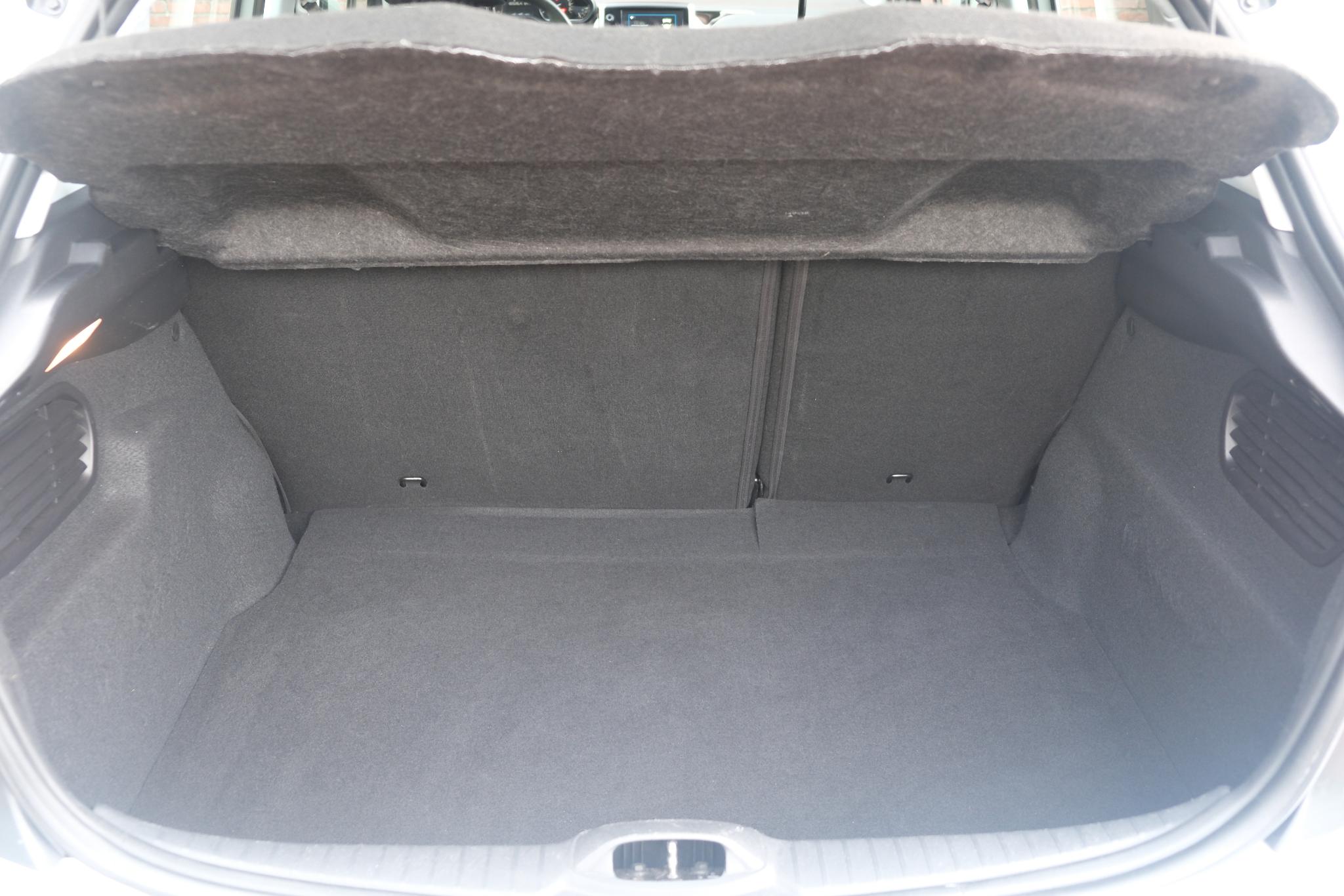 Peugeot 208 1.2 PureTech 82pk Blue Lion | Navi | App Connect | Airco | Cruise | PDC afbeelding 26