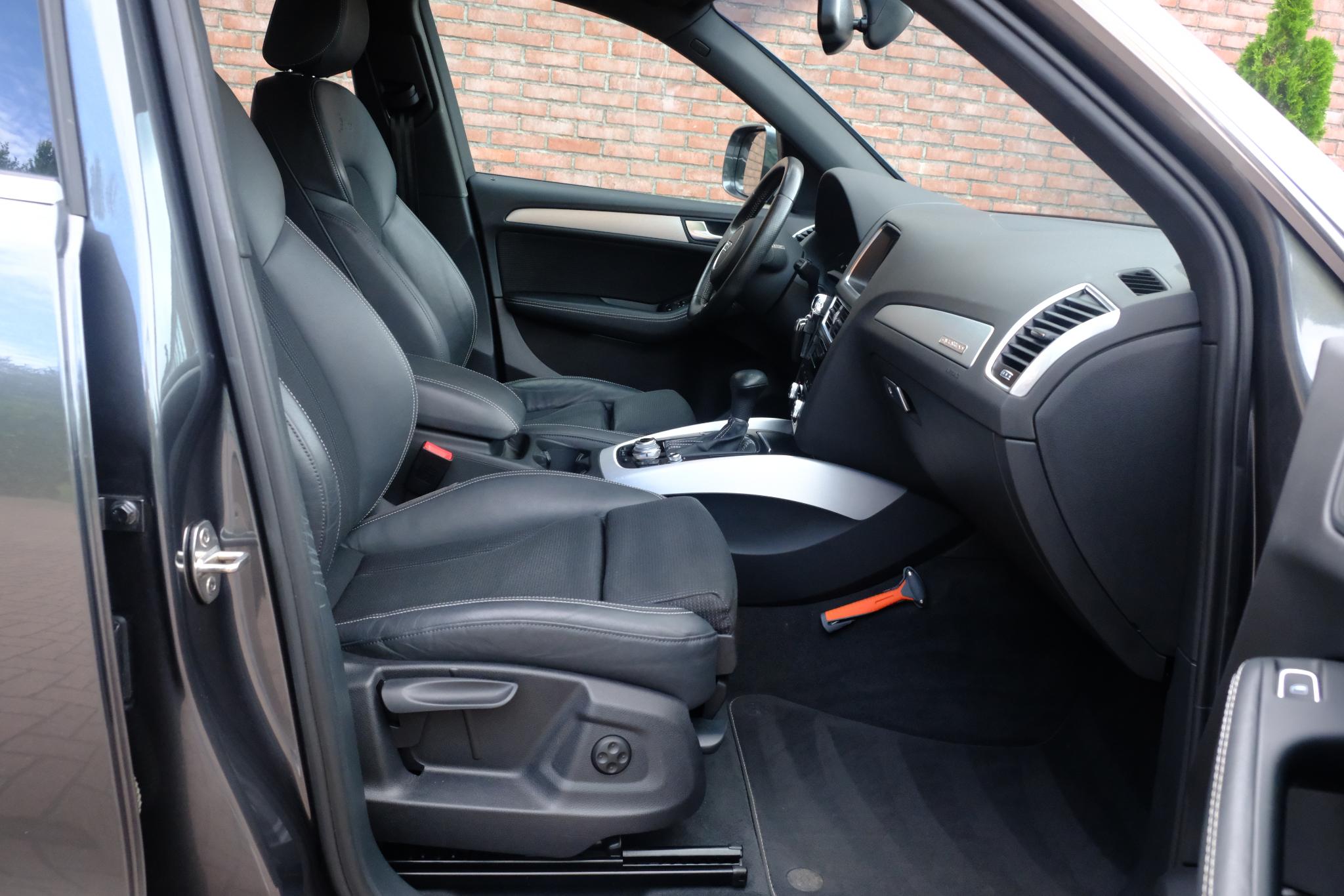Audi Q5 2.0 TFSi 224pk Quattro S Edition | S Line | Navi | Climate | Cruise | Xenon | Elektrische Achterklep afbeelding 4