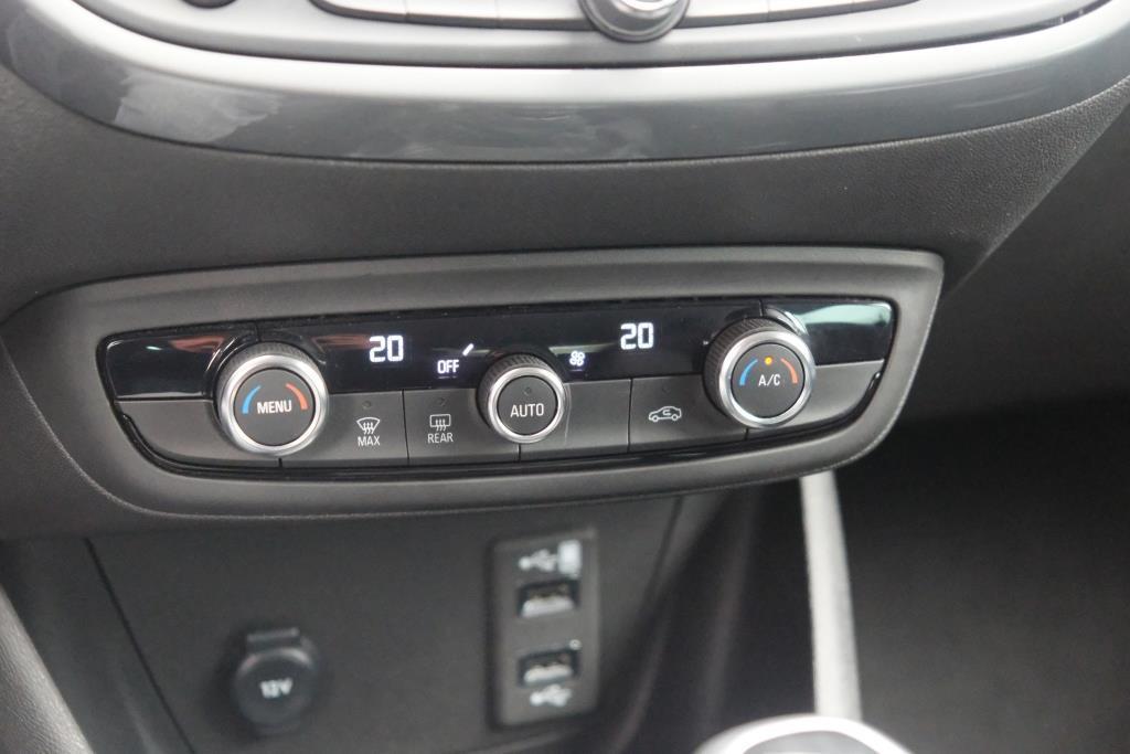 Opel Crossland 1.2 Turbo 110pk Ultimate | Navi | App Connect | Climate | Camera | Keyless | Blind Spot | PDC afbeelding 17