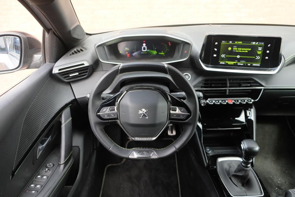 Peugeot 208 1.2 PureTech 100pk GT | Navi | Climate | Adaptive Cruise | Camera | Keyless | PDC afbeelding 12