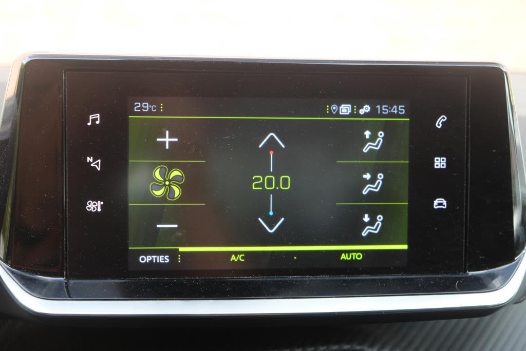 Peugeot 208 1.2 PureTech 100pk GT | Navi | Climate | Adaptive Cruise | Camera | Keyless | PDC afbeelding 16