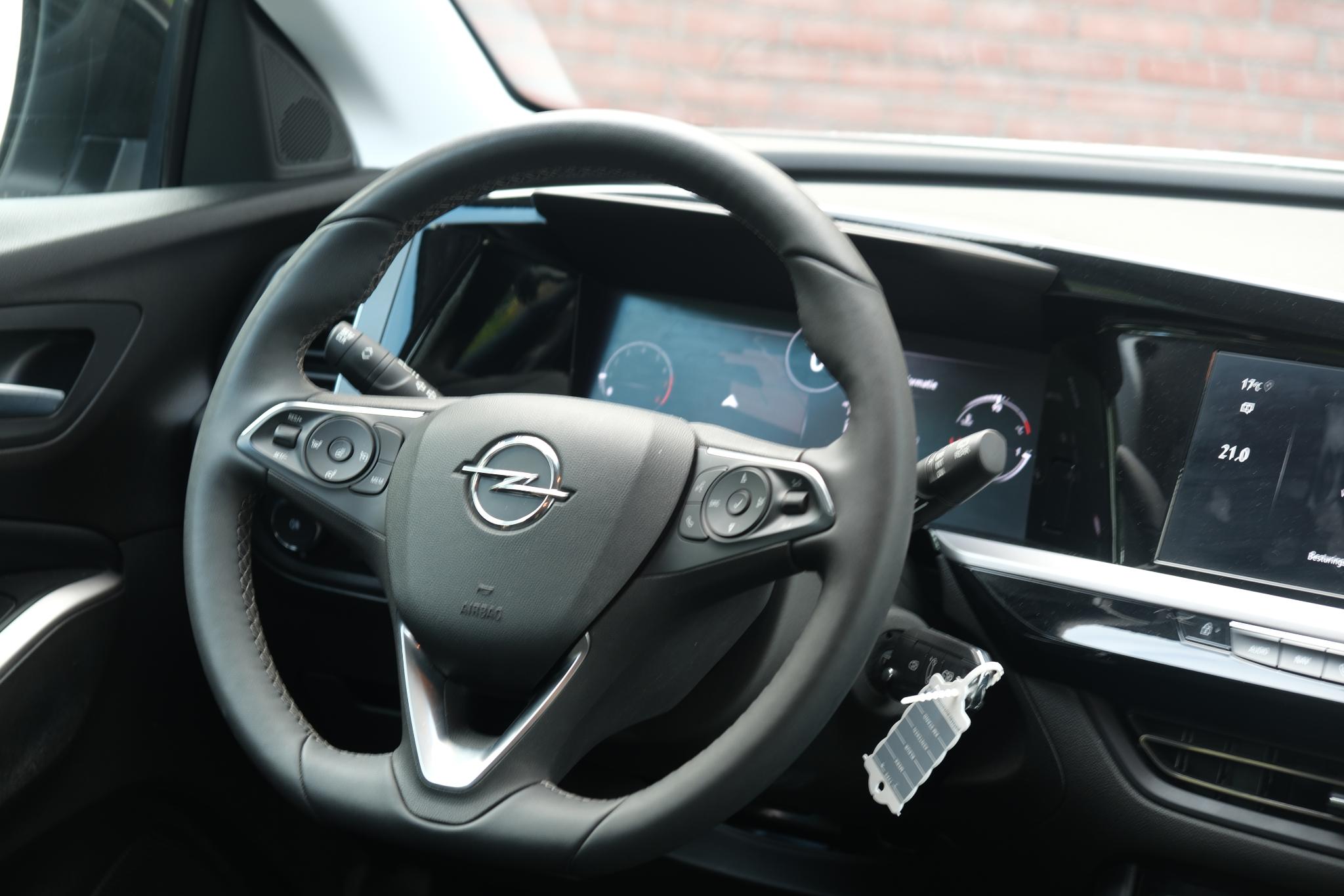 Opel Grandland 1.2 Turbo 130pk GS | Navi |  Climate | Cruise | Camera | Blind Spot | PDC | Winter Pakket afbeelding 8