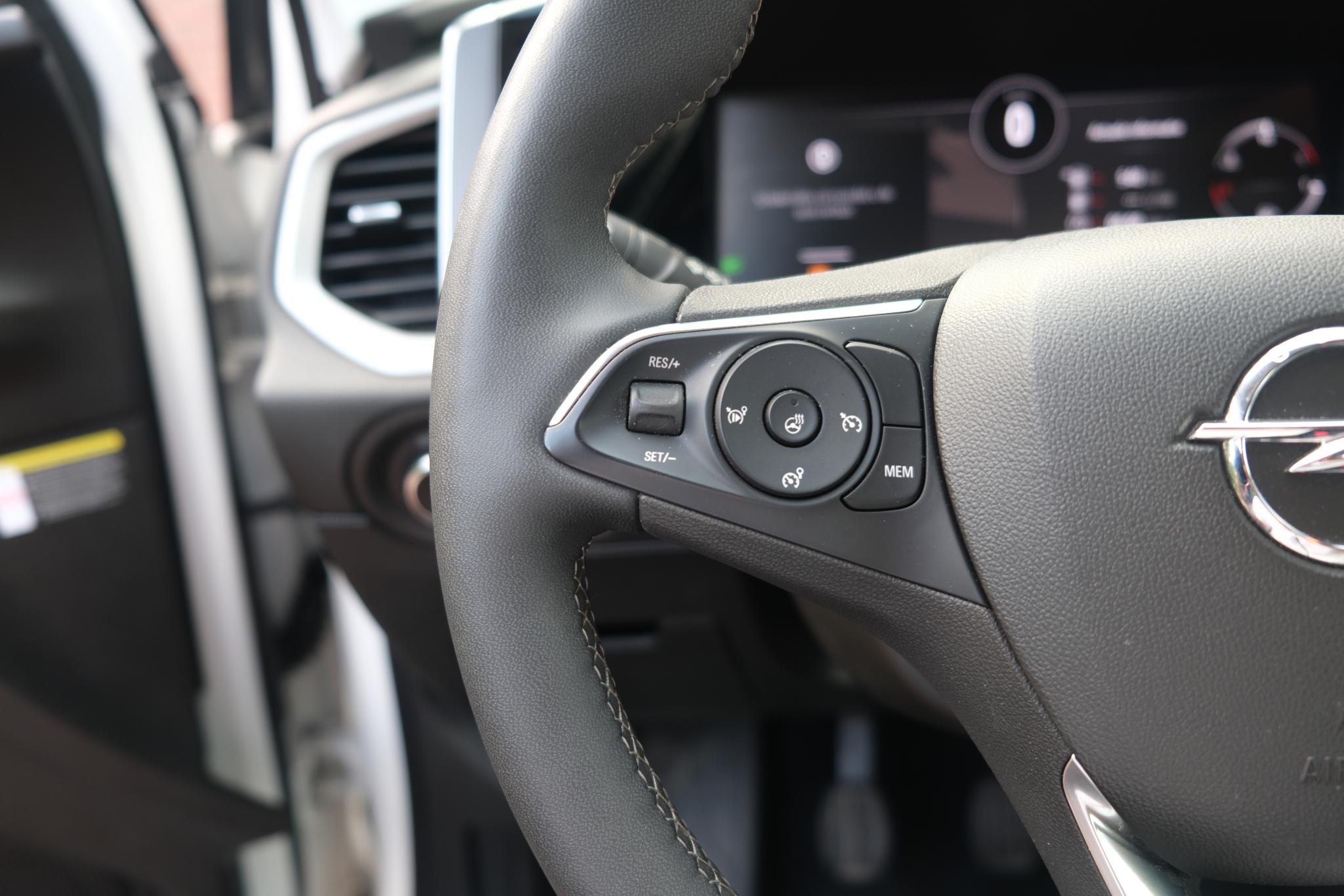Opel Grandland 1.2 Turbo 130pk GS | Navi |  Climate | Cruise | Camera | Blind Spot | PDC | Winter Pakket afbeelding 10