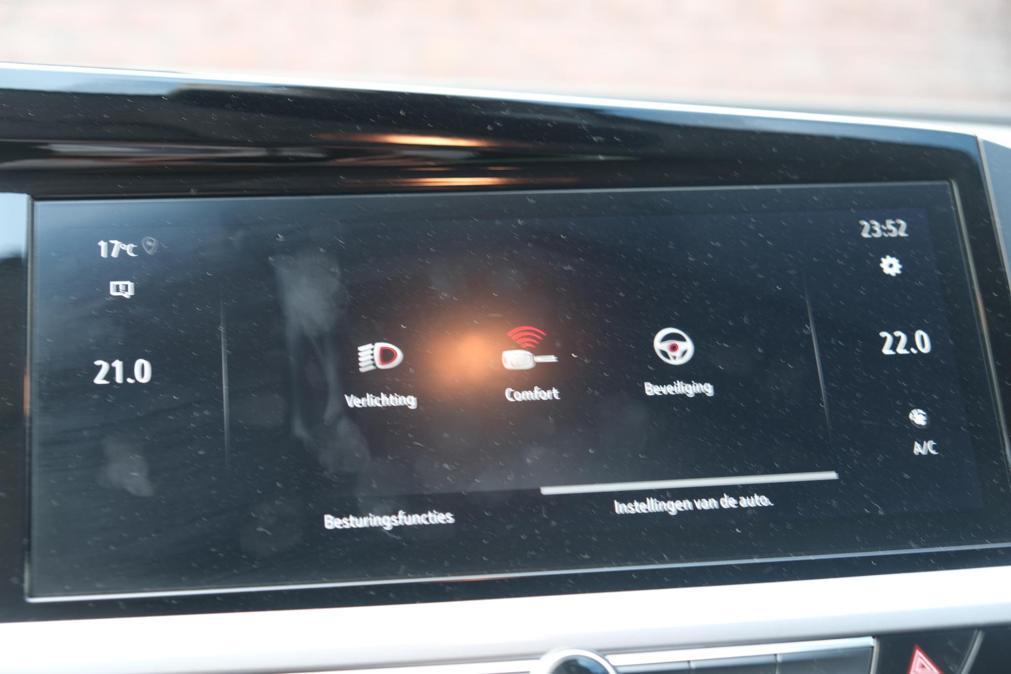 Opel Grandland 1.2 Turbo 130pk GS | Navi |  Climate | Cruise | Camera | Blind Spot | PDC | Winter Pakket afbeelding 17