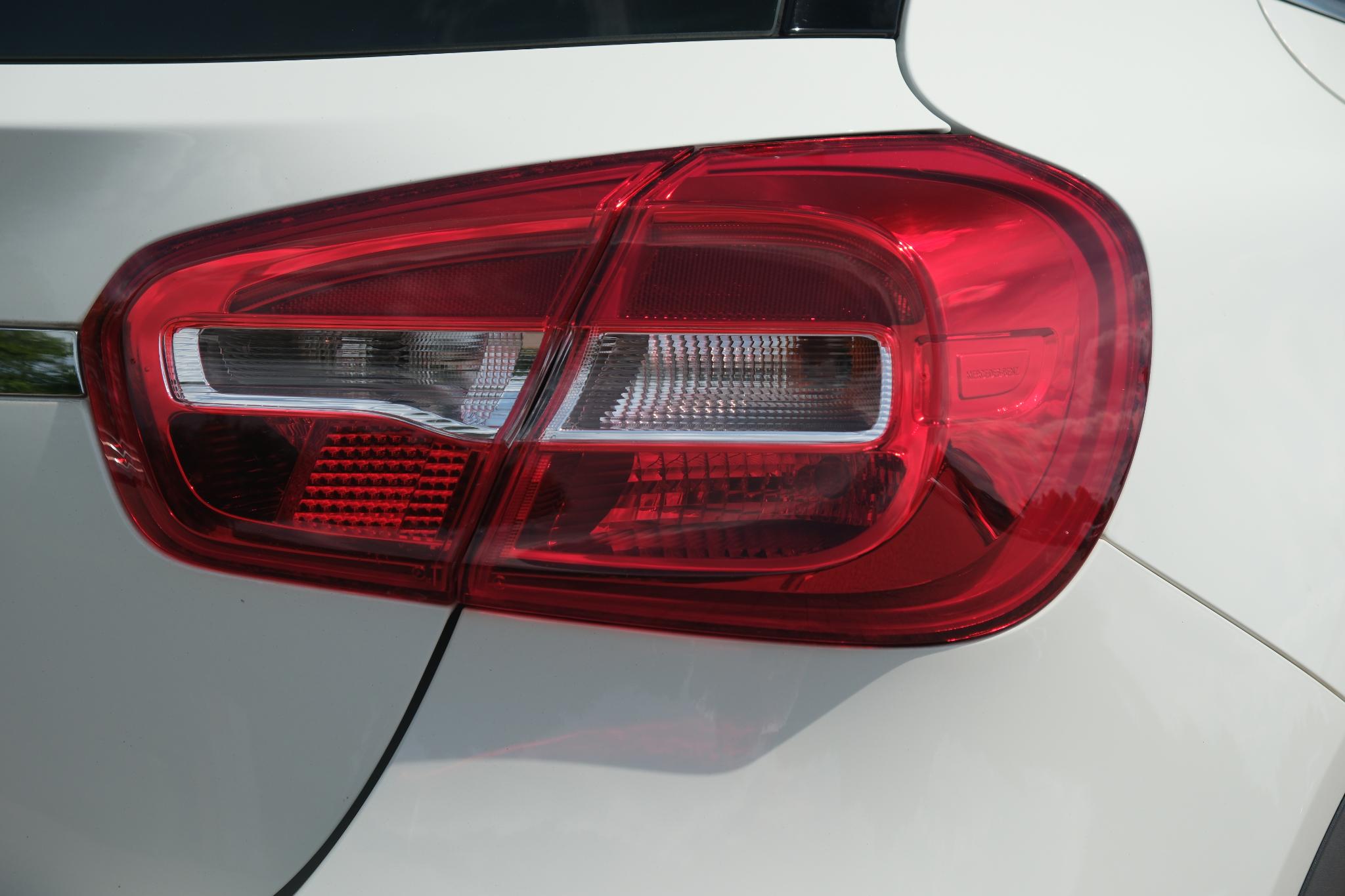 Mercedes-Benz GLA 180 122pk Business Solution | Navi | Climate | Cruise | Camera | 17" velgen afbeelding 23