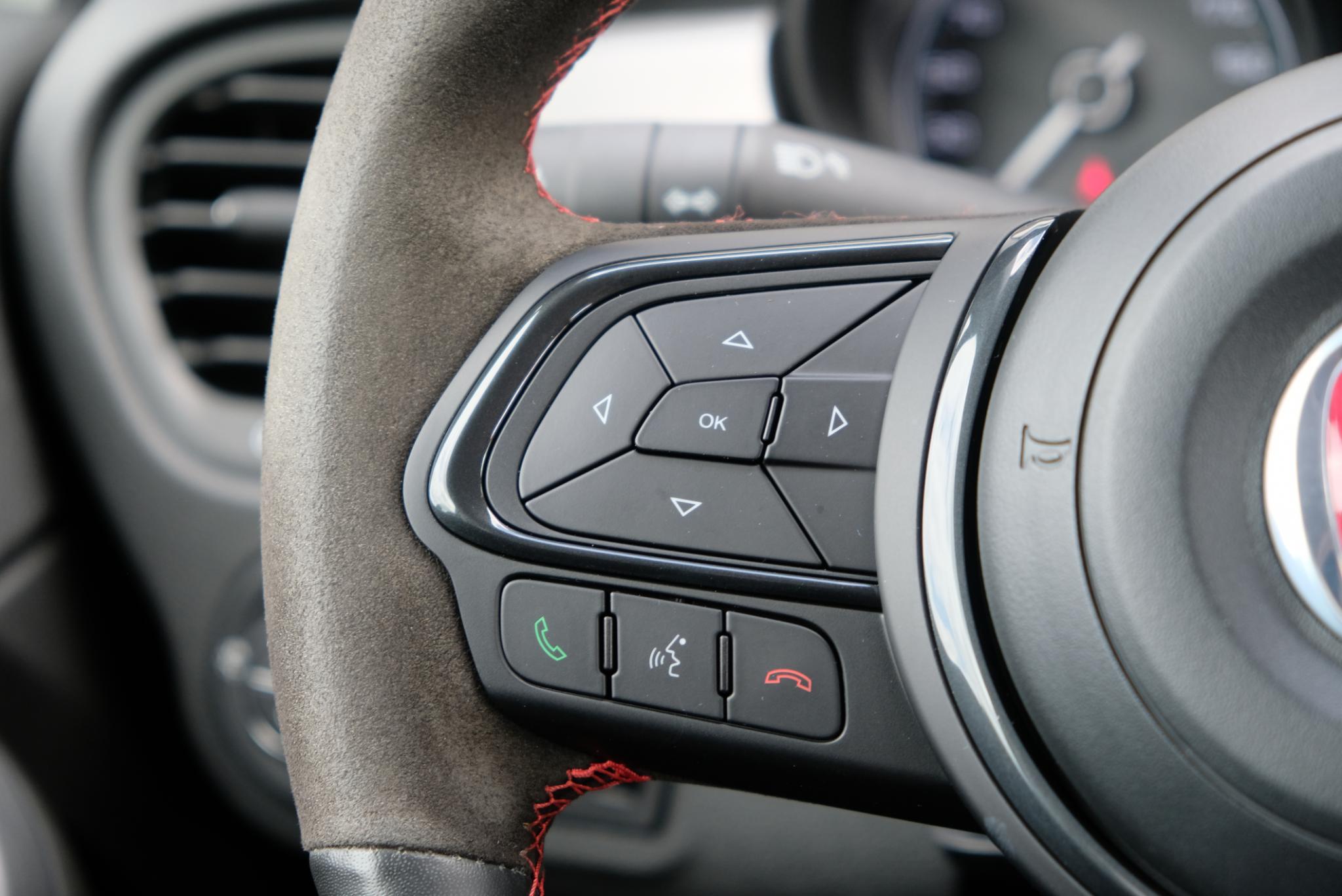 Fiat 500X 1.5 Hybrid 130pk DCT7 Sport Cabrio | Navi | App Connect | Climate | Camera | Blind Spot | PDC | Elektrisch Vouwdak afbeelding 14