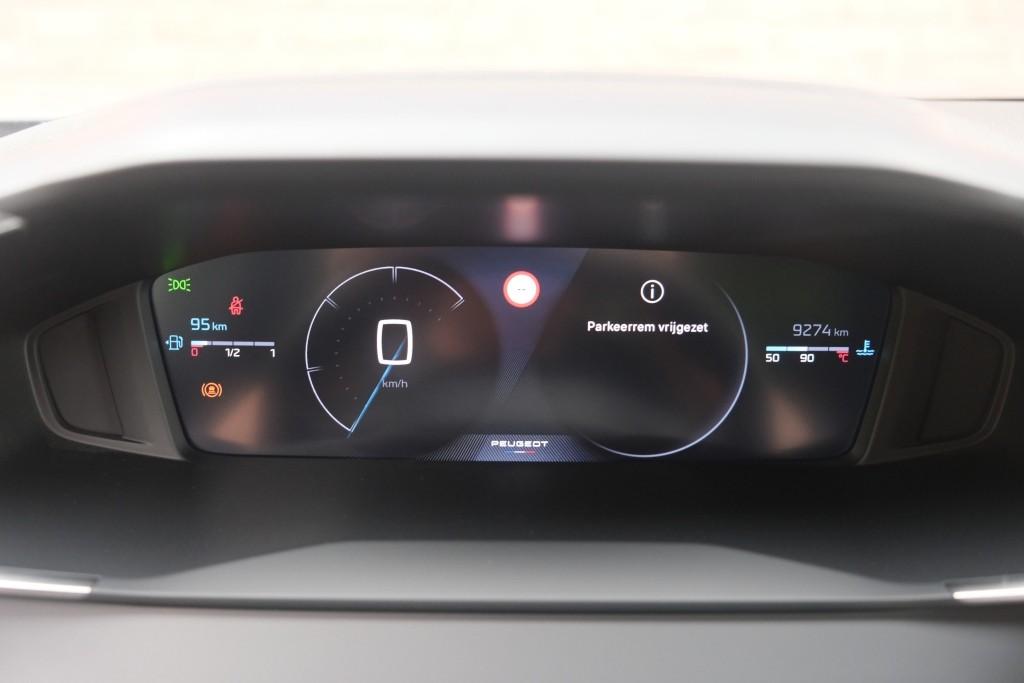 Peugeot 2008 1.2 PureTech 130pk Allure | App Connect | Climate | Cruise | Stoelverwarming | PDC afbeelding 21