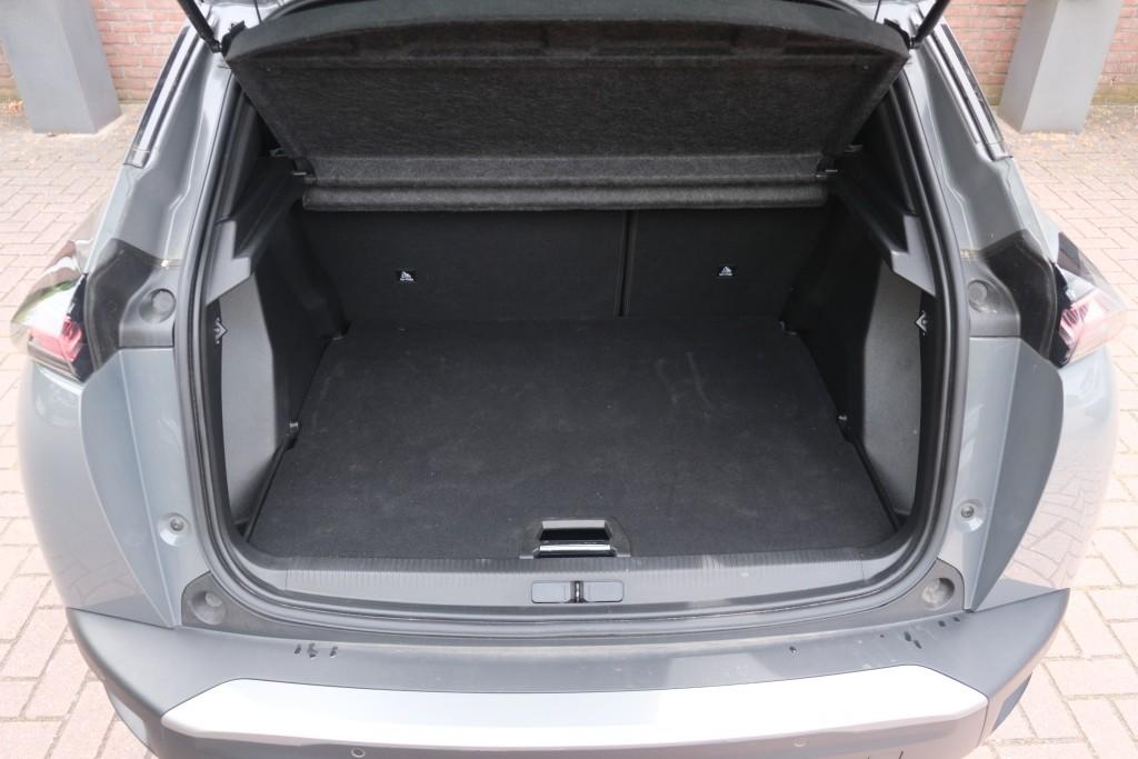 Peugeot 2008 1.2 PureTech 130pk Allure | App Connect | Climate | Cruise | Stoelverwarming | PDC afbeelding 43