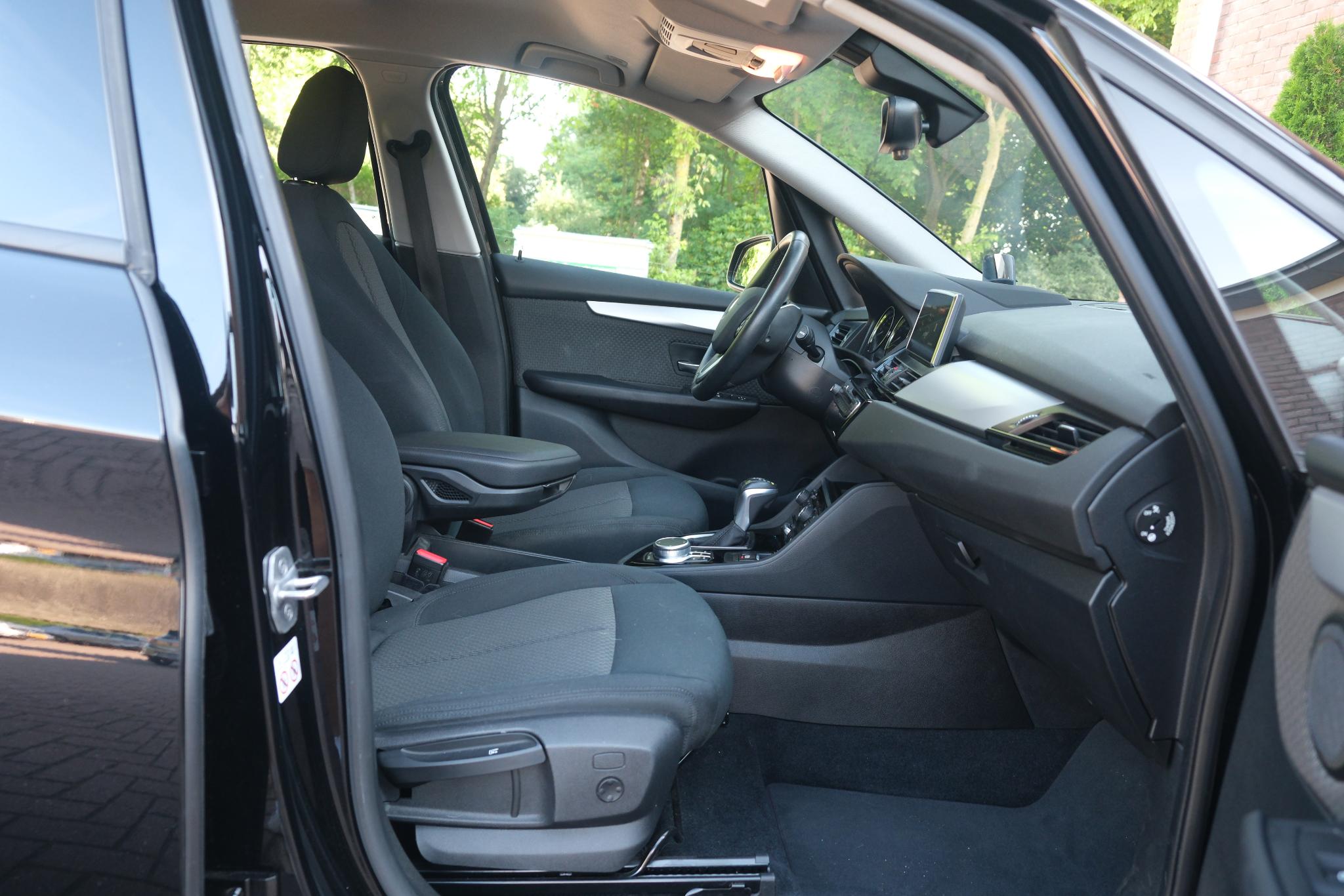 BMW 2 Serie 225xe iPerformance Active Tourer Executive | Navi | Climate | Cruise | Elektrisch Achterklep | Camera | PDC afbeelding 3