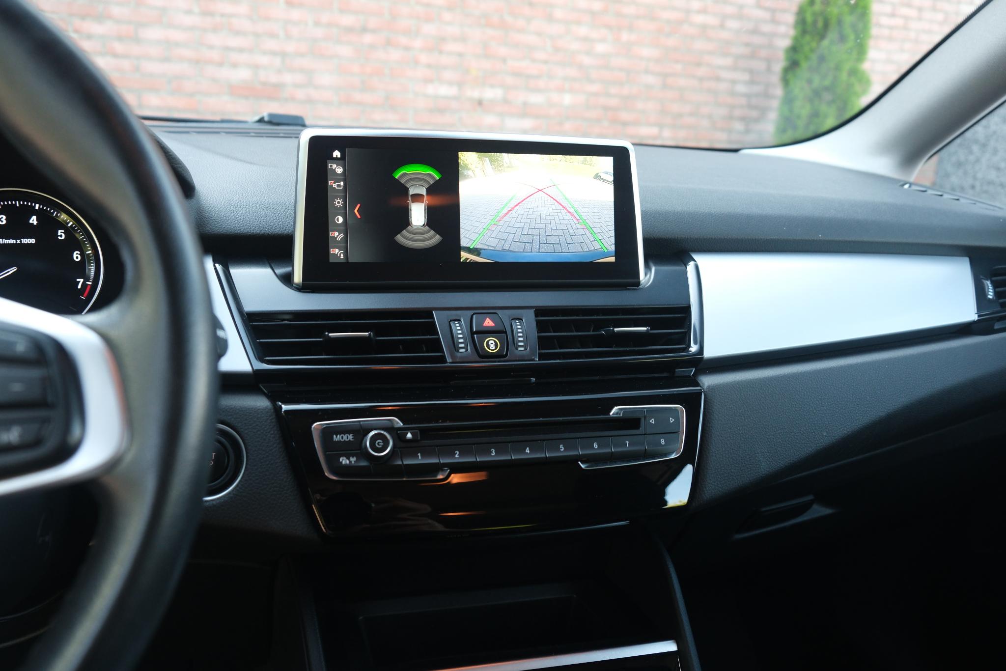 BMW 2 Serie 225xe iPerformance Active Tourer Executive | Navi | Climate | Cruise | Elektrisch Achterklep | Camera | PDC afbeelding 14