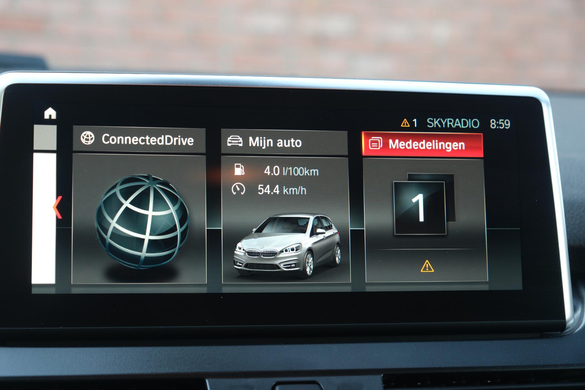 BMW 2 Serie 225xe iPerformance Active Tourer Executive | Navi | Climate | Cruise | Elektrisch Achterklep | Camera | PDC afbeelding 18