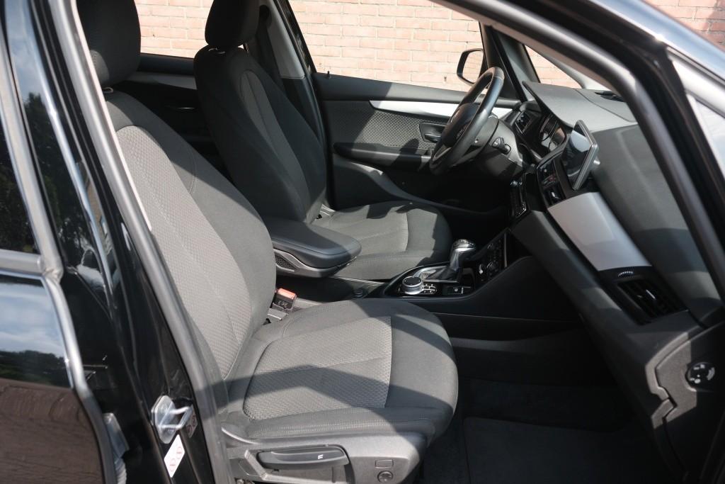 BMW 2 Serie 225xe iPerformance Active Tourer Executive | Navi | Climate | Cruise | Elektrisch Achterklep | Camera | PDC afbeelding 4