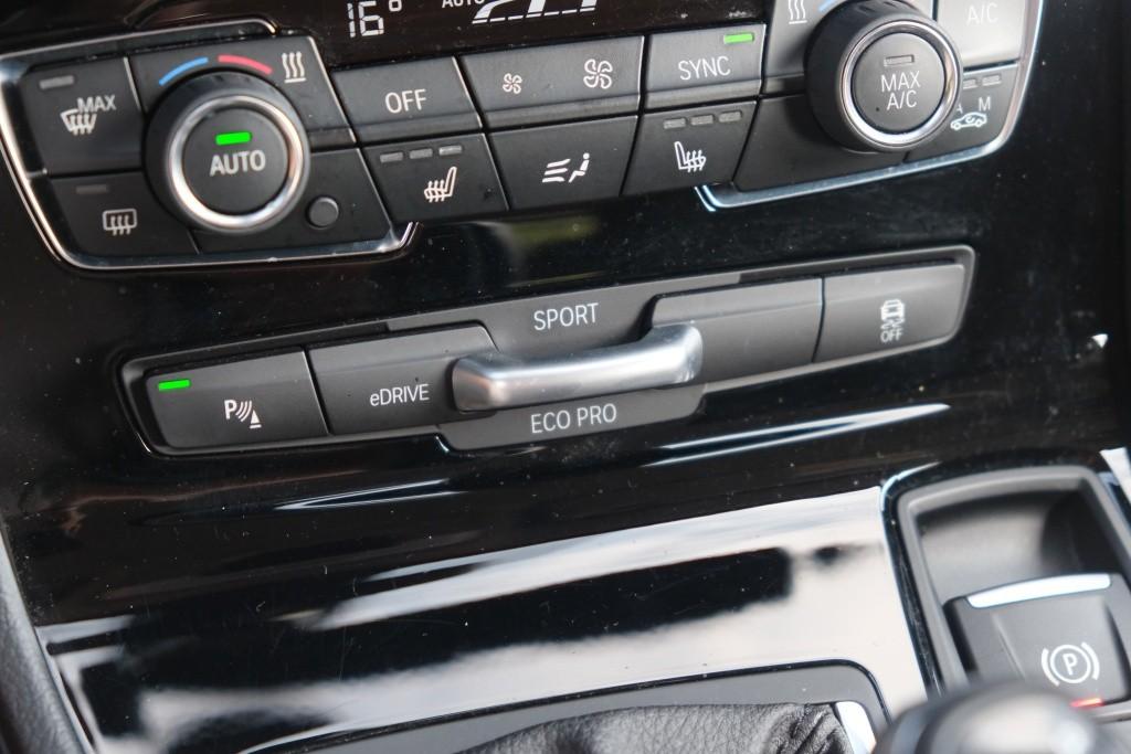 BMW 2 Serie 225xe iPerformance Active Tourer Executive | Navi | Climate | Cruise | Elektrisch Achterklep | Camera | PDC afbeelding 24