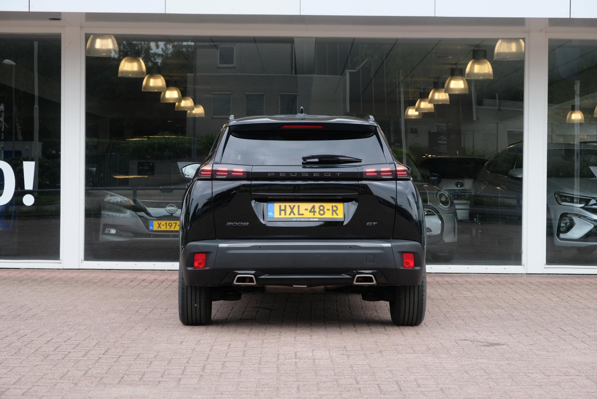 Peugeot 2008 1.2 PureTech 130pk EAT8 GT Pack | Navi | App Connect | Adaptive Cruise | Keyless | Alcantara | Camera | PDC afbeelding 6