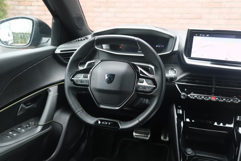 Peugeot 2008 1.2 PureTech 130pk EAT8 GT Pack | Navi | App Connect | Adaptive Cruise | Keyless | Alcantara | Camera | PDC afbeelding 8