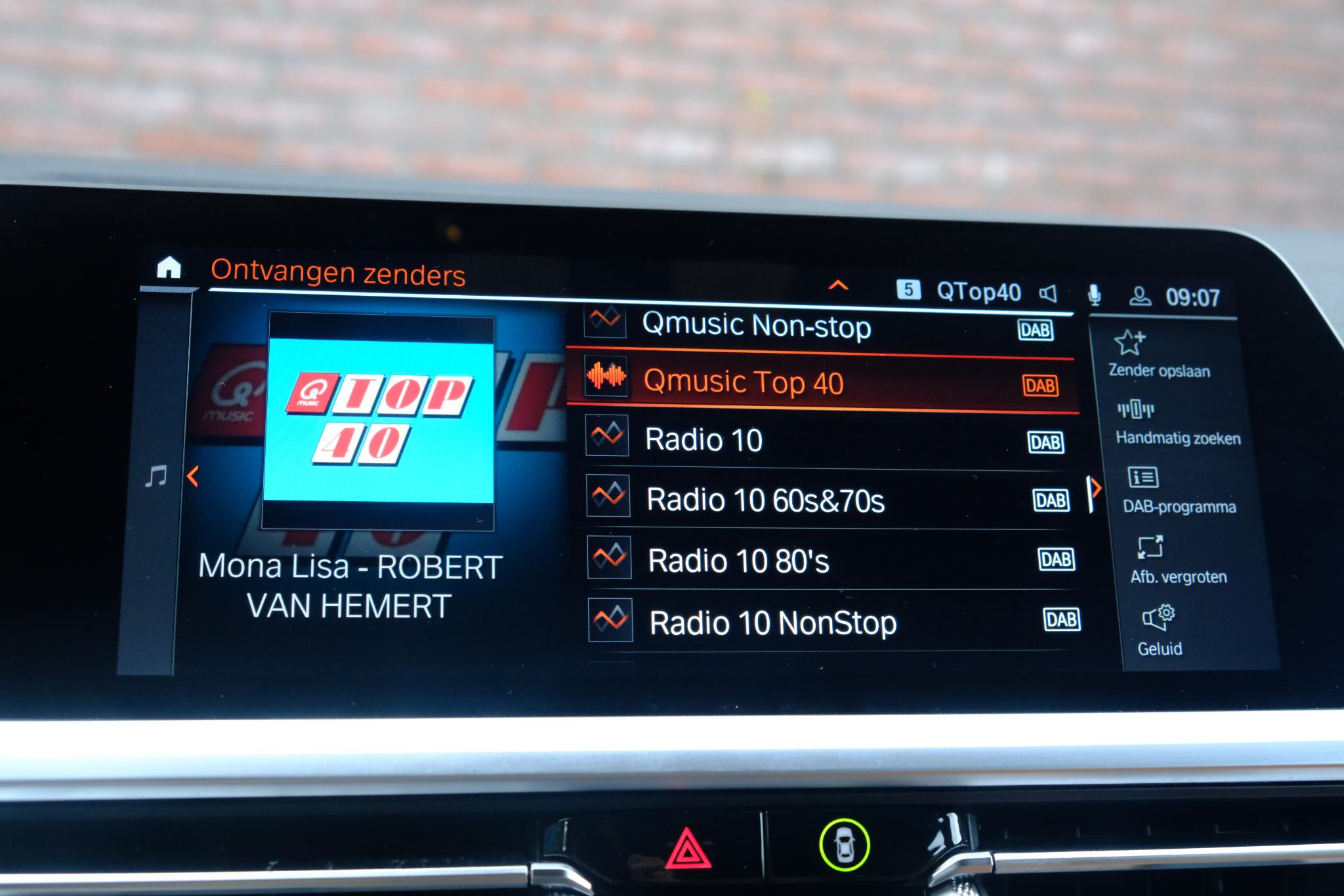 BMW 3-serie 330e eDrive Edition | Navi | App Connect | Climate | Cruise | Camera | Leder | PDC afbeelding 16