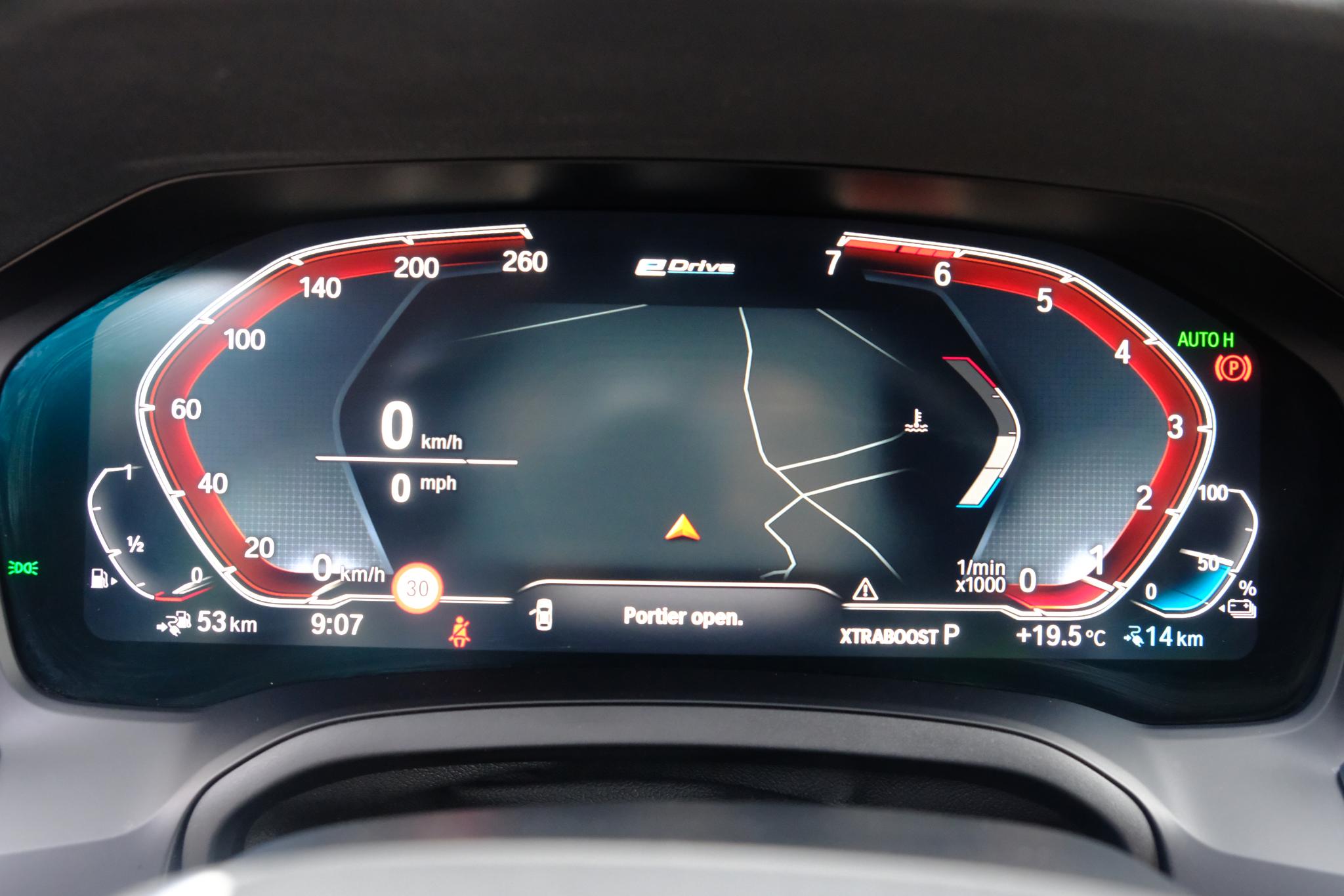 BMW 3-serie 330e eDrive Edition | Navi | App Connect | Climate | Cruise | Camera | Leder | PDC afbeelding 10