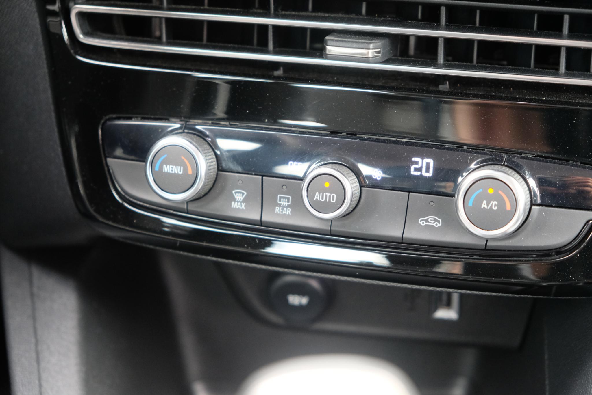 Opel Mokka 1.2 Turbo 136pk Elegance | Navi | App Connect | Climate | Cruise | Camera | Blind Spot | Keyless | PDC afbeelding 13