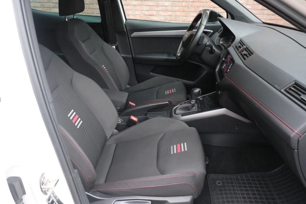 SEAT Arona 1.0 TSi 116pk DSG FR Business Intense | Navi | App Connect | Climate | Adaptive Cruise | Full LED | Stoelverwarming | PDC afbeelding 4