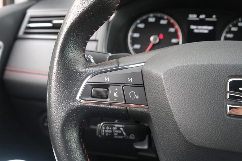 SEAT Arona 1.0 TSi 116pk DSG FR Business Intense | Navi | App Connect | Climate | Adaptive Cruise | Full LED | Stoelverwarming | PDC afbeelding 9