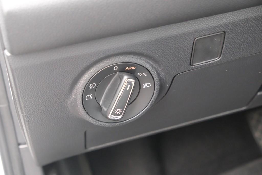 SEAT Arona 1.0 TSi 116pk DSG FR Business Intense | Navi | App Connect | Climate | Adaptive Cruise | Full LED | Stoelverwarming | PDC afbeelding 27